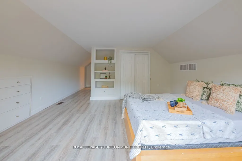 9297 Highway 118 E
