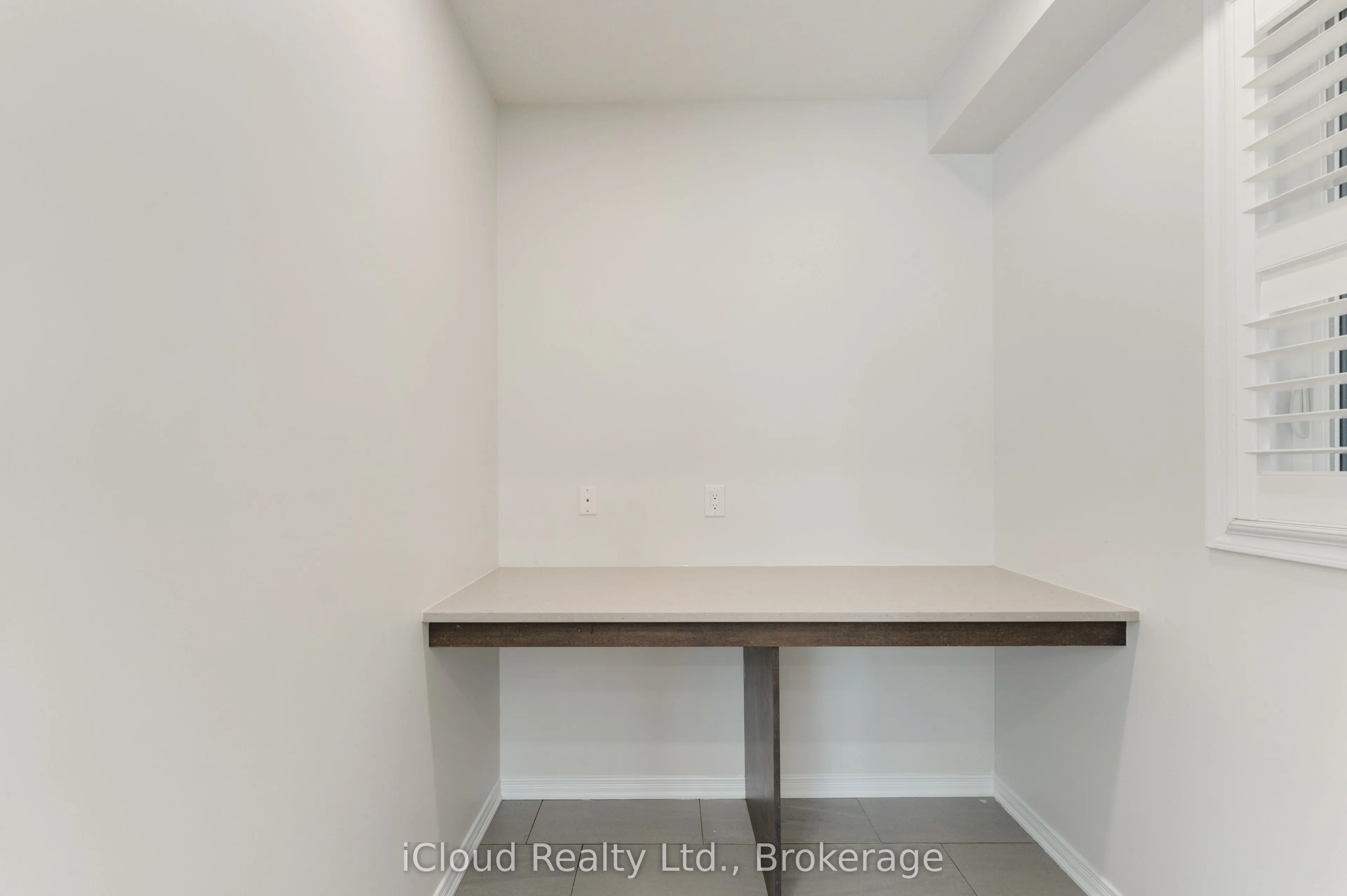 26 Mull Avenue