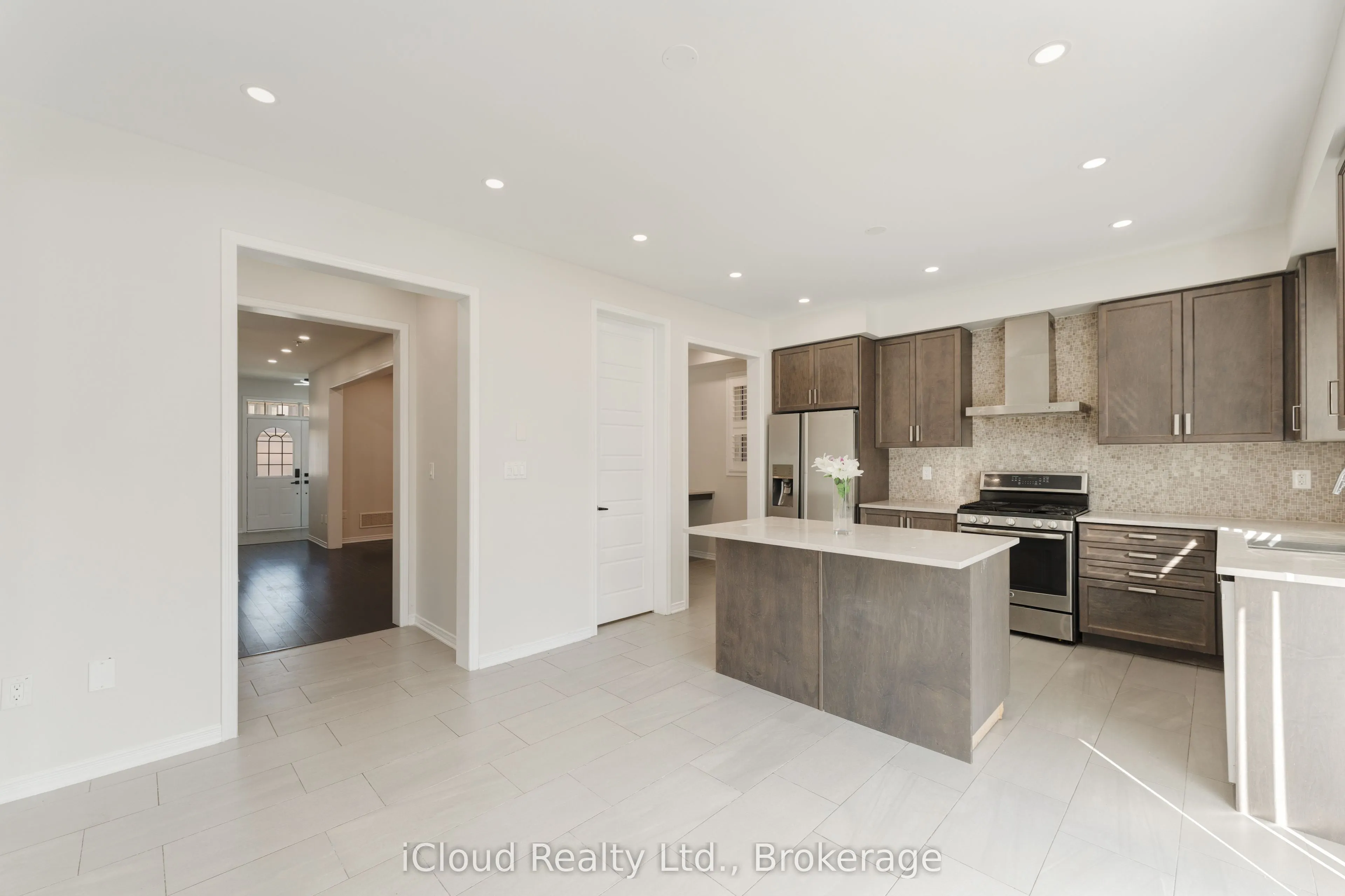 26 Mull Avenue