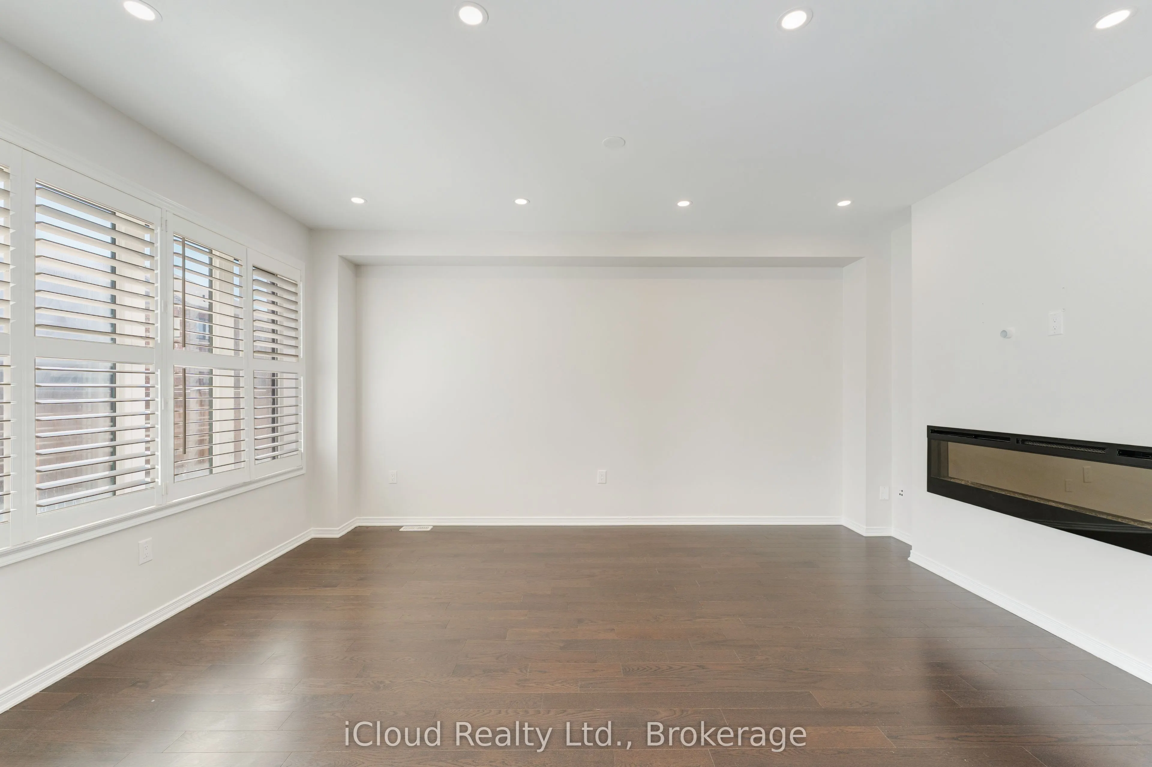 26 Mull Avenue