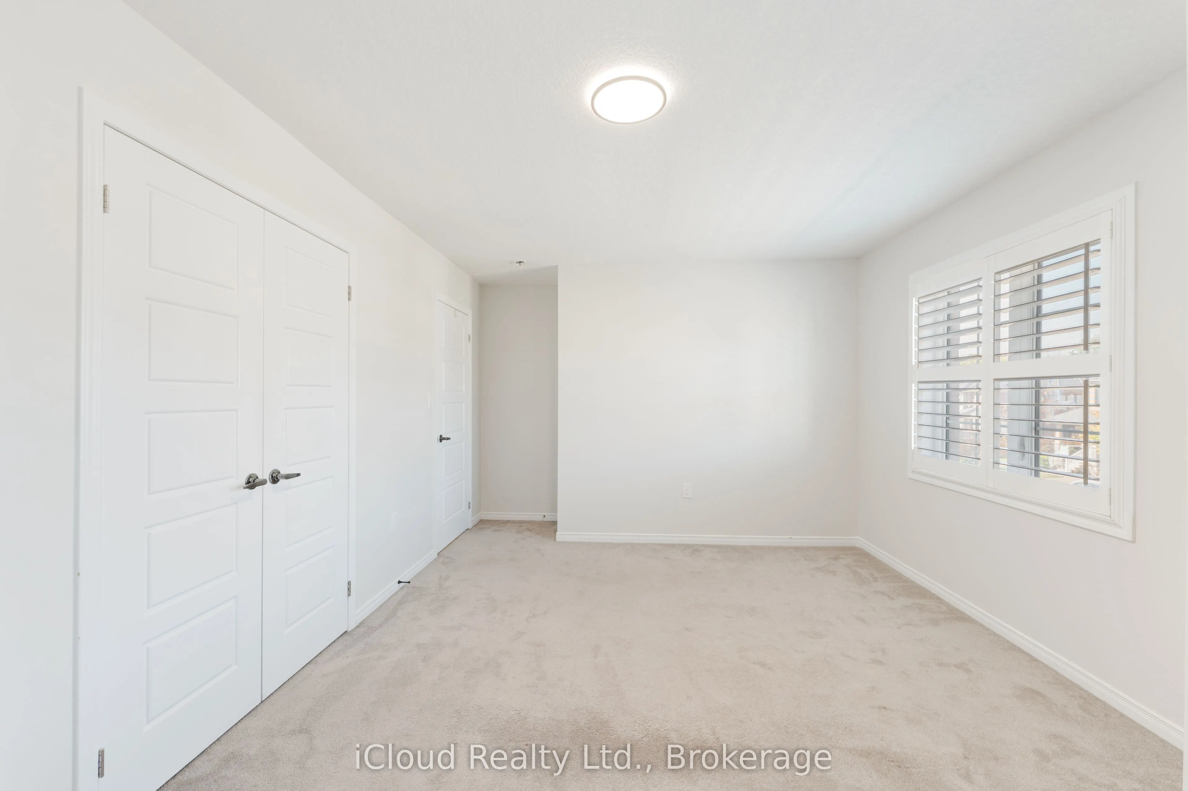 26 Mull Avenue