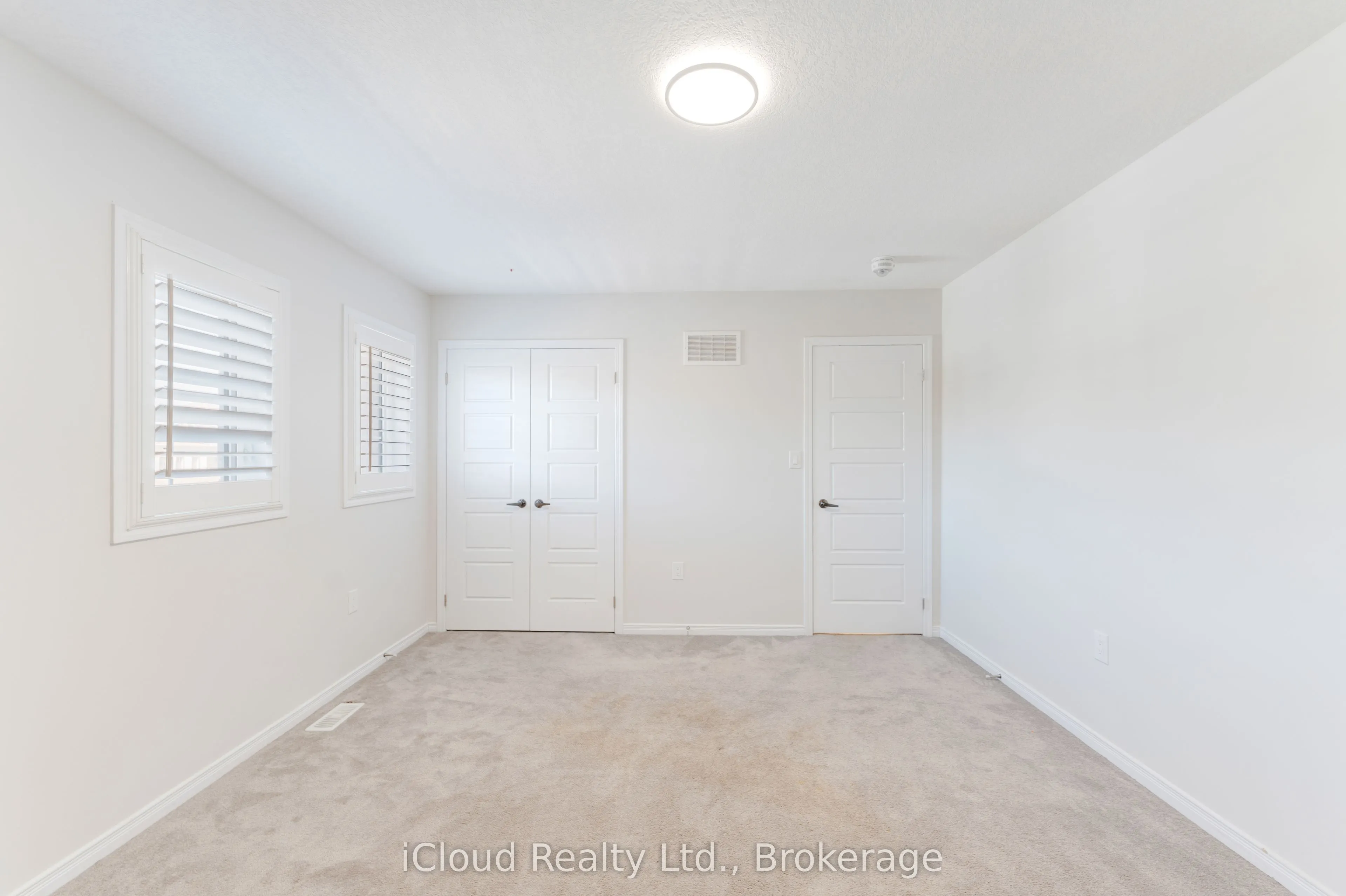 26 Mull Avenue