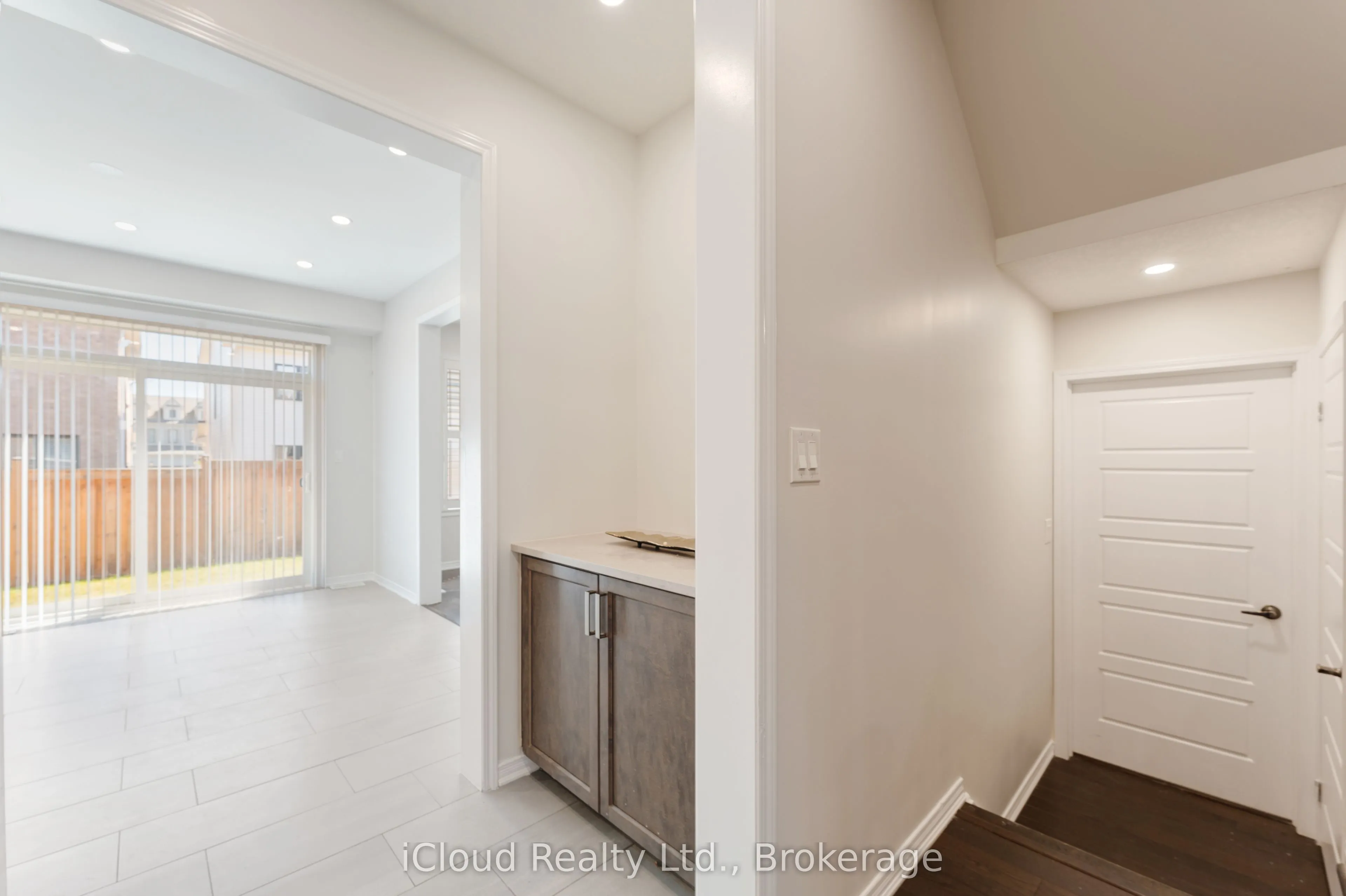 26 Mull Avenue