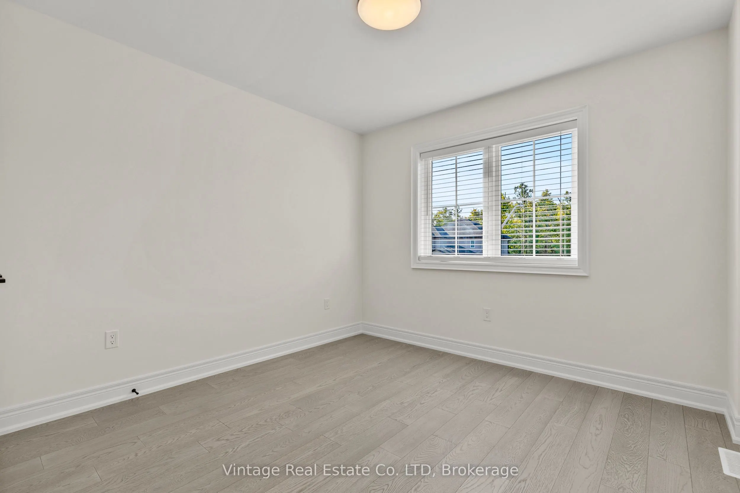 181 Hodgkins Avenue
