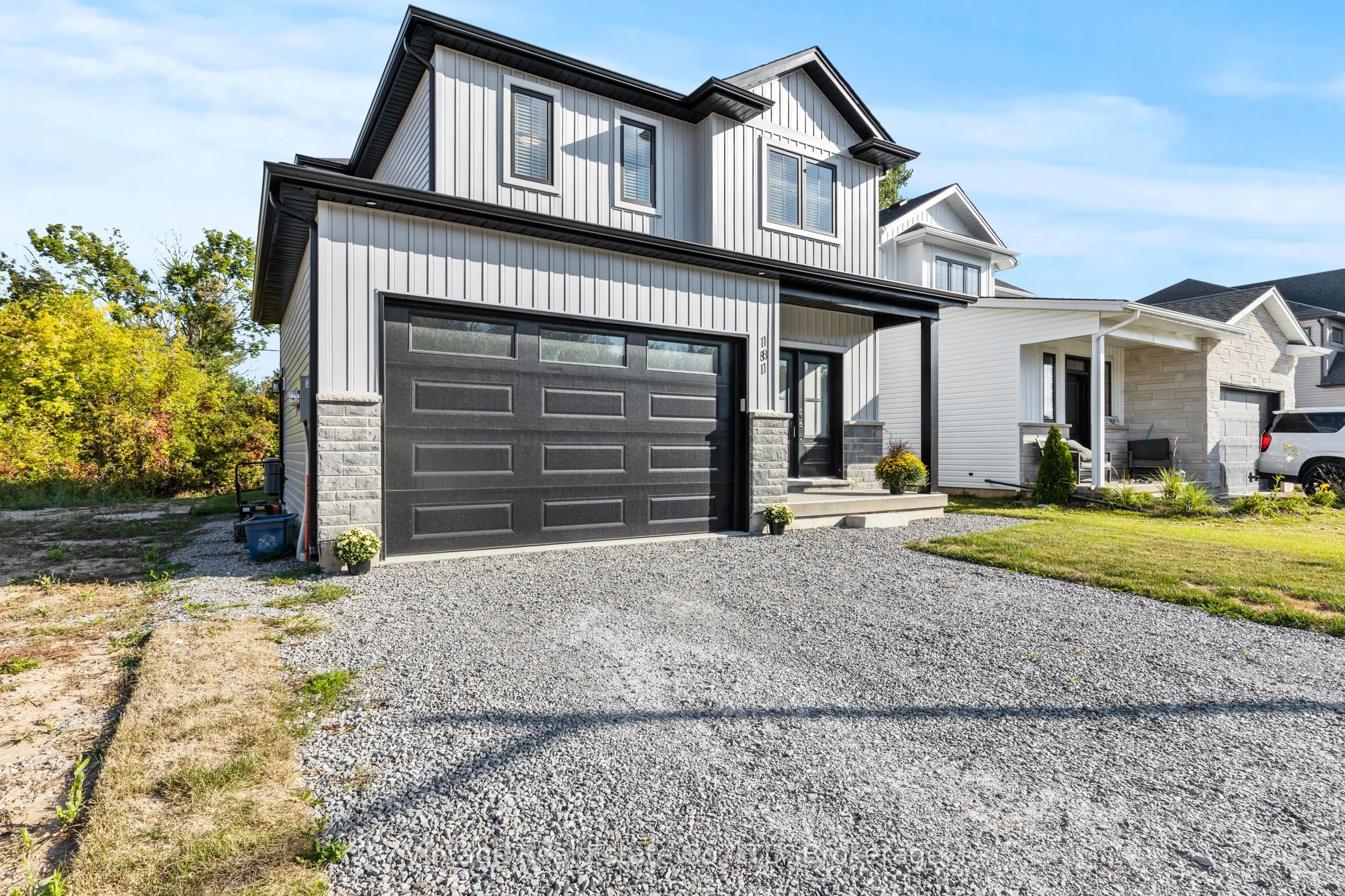 181 Hodgkins Avenue