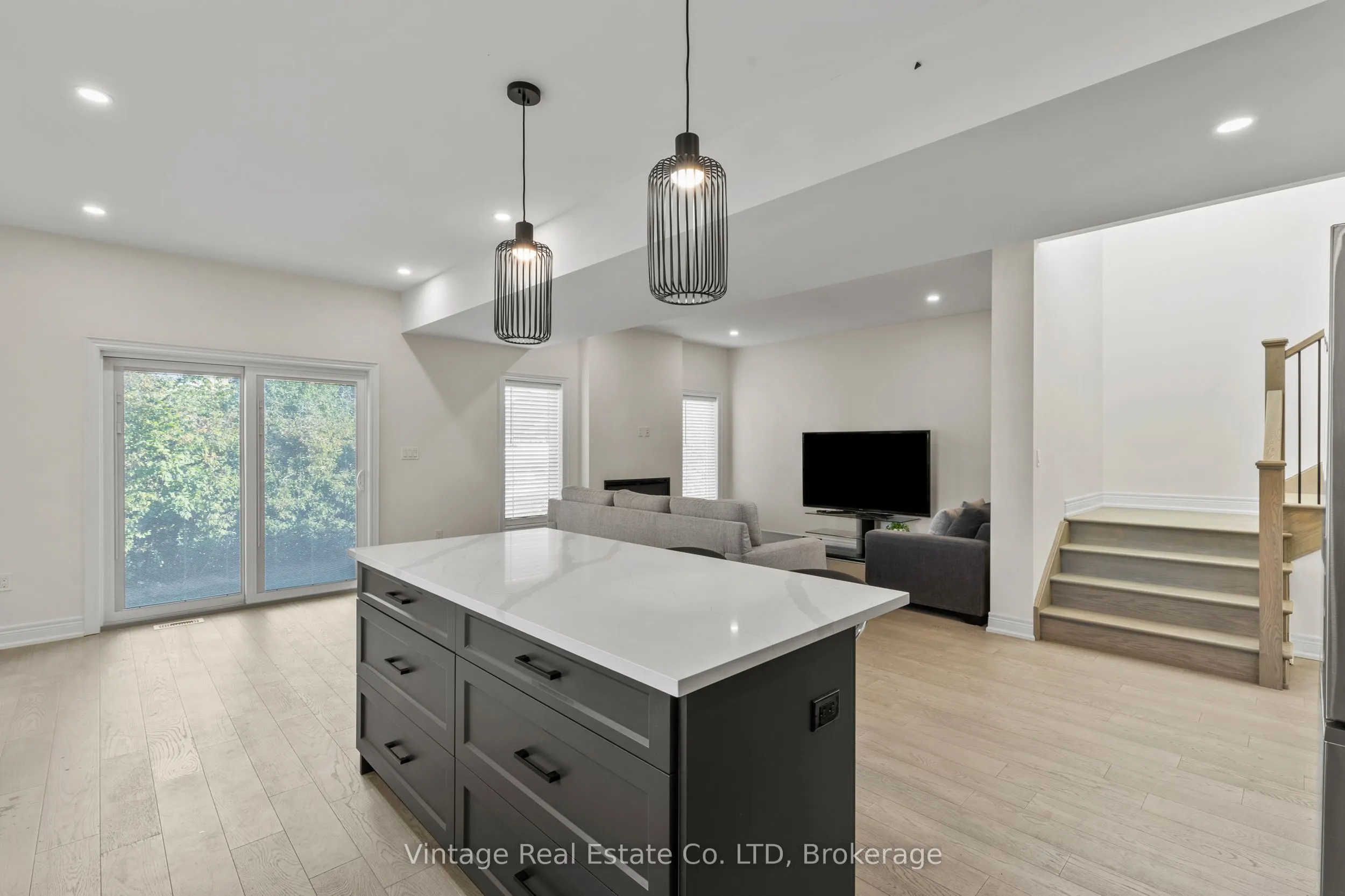181 Hodgkins Avenue