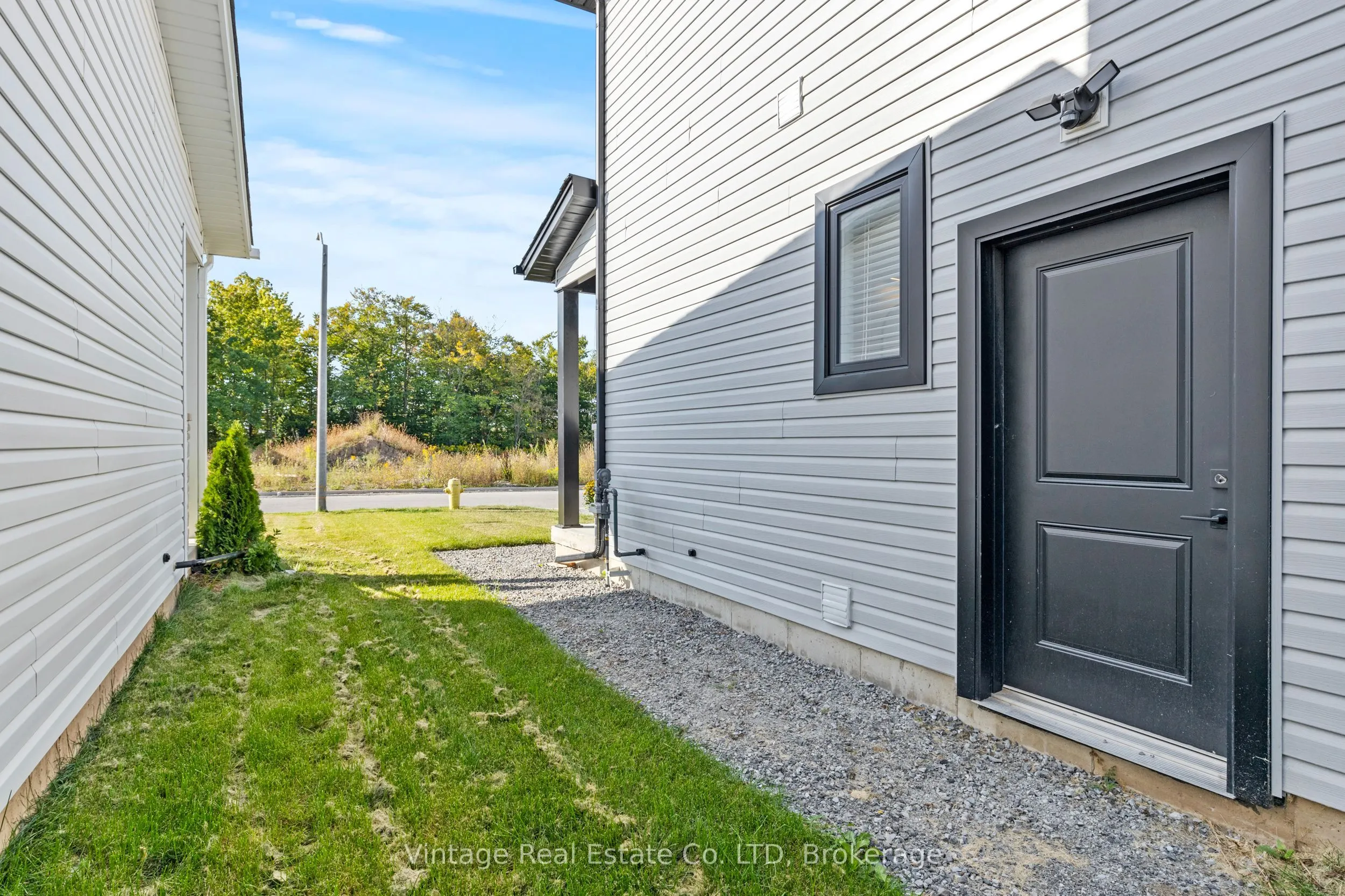 181 Hodgkins Avenue