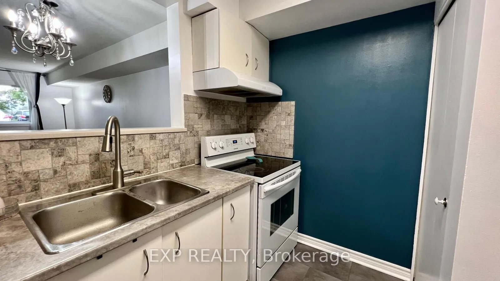 316 LORRY GREENBERG Drive, #121
