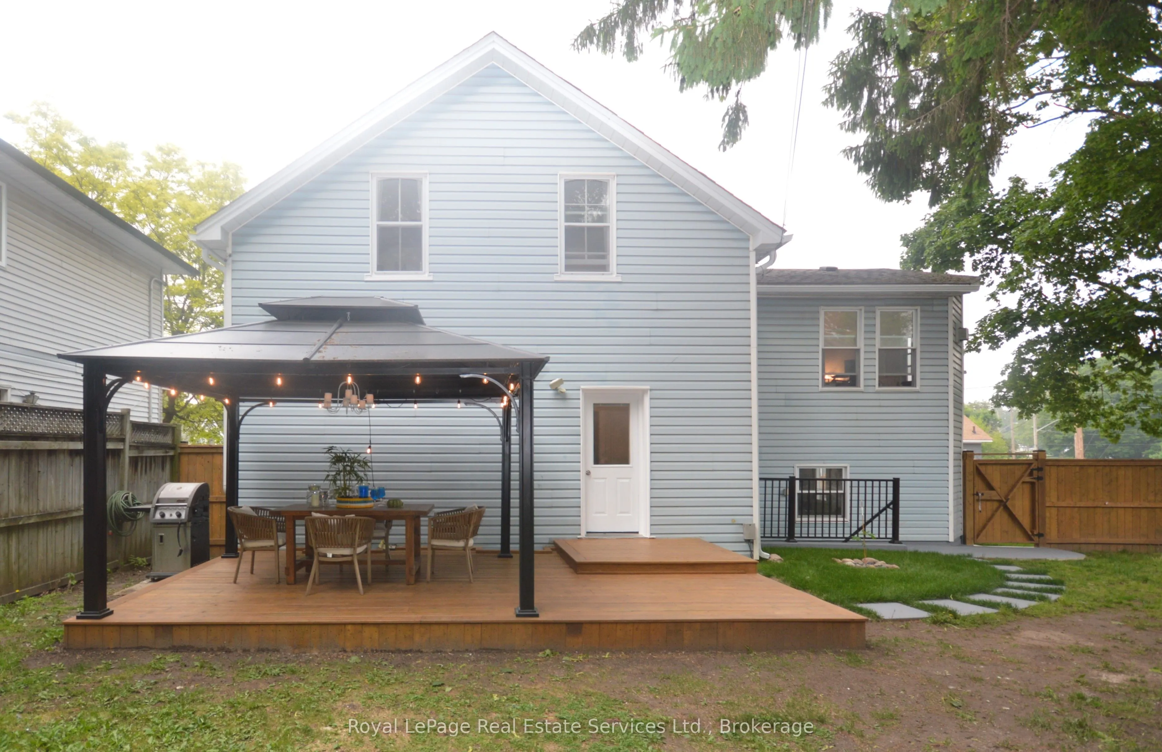 92 ADAM Street