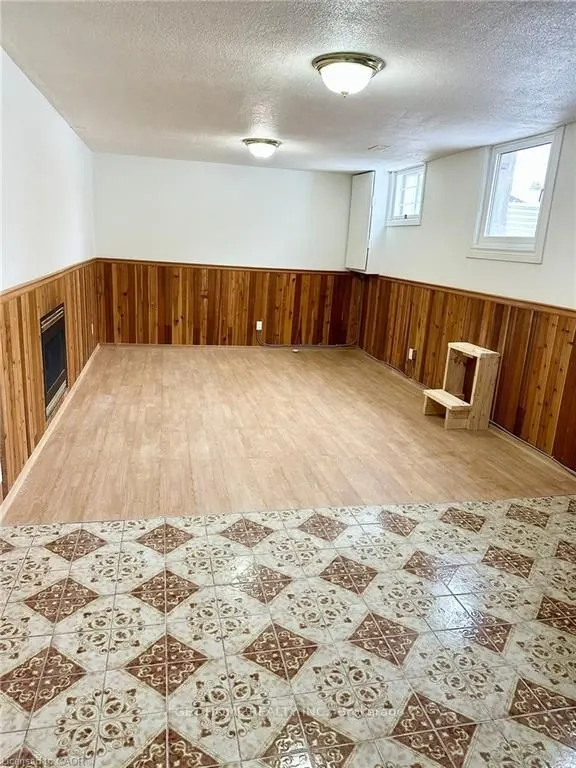 25 Ruskview Road