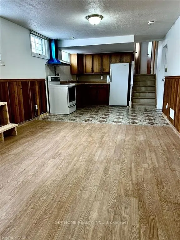 25 Ruskview Road