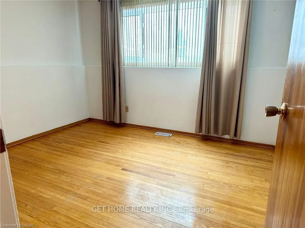 25 Ruskview Road