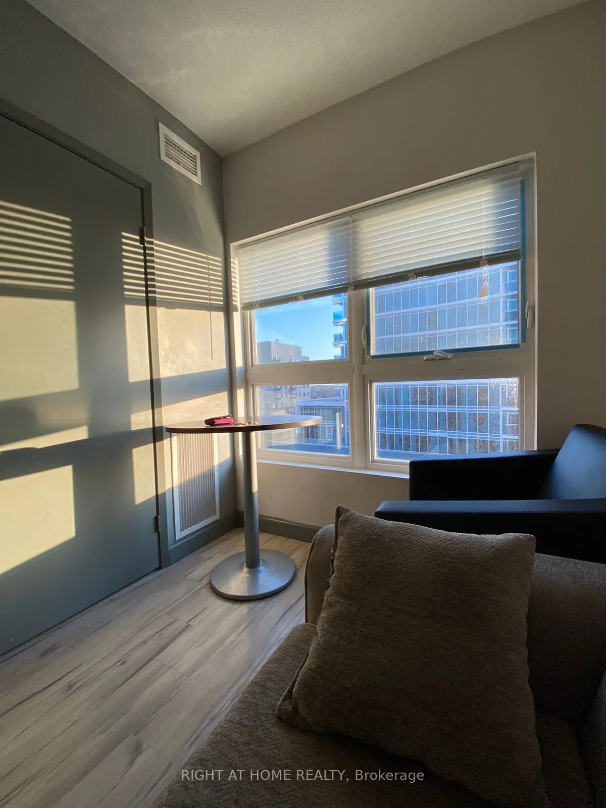 258B Sunview Street, #296 (One Bedrm for RENT)