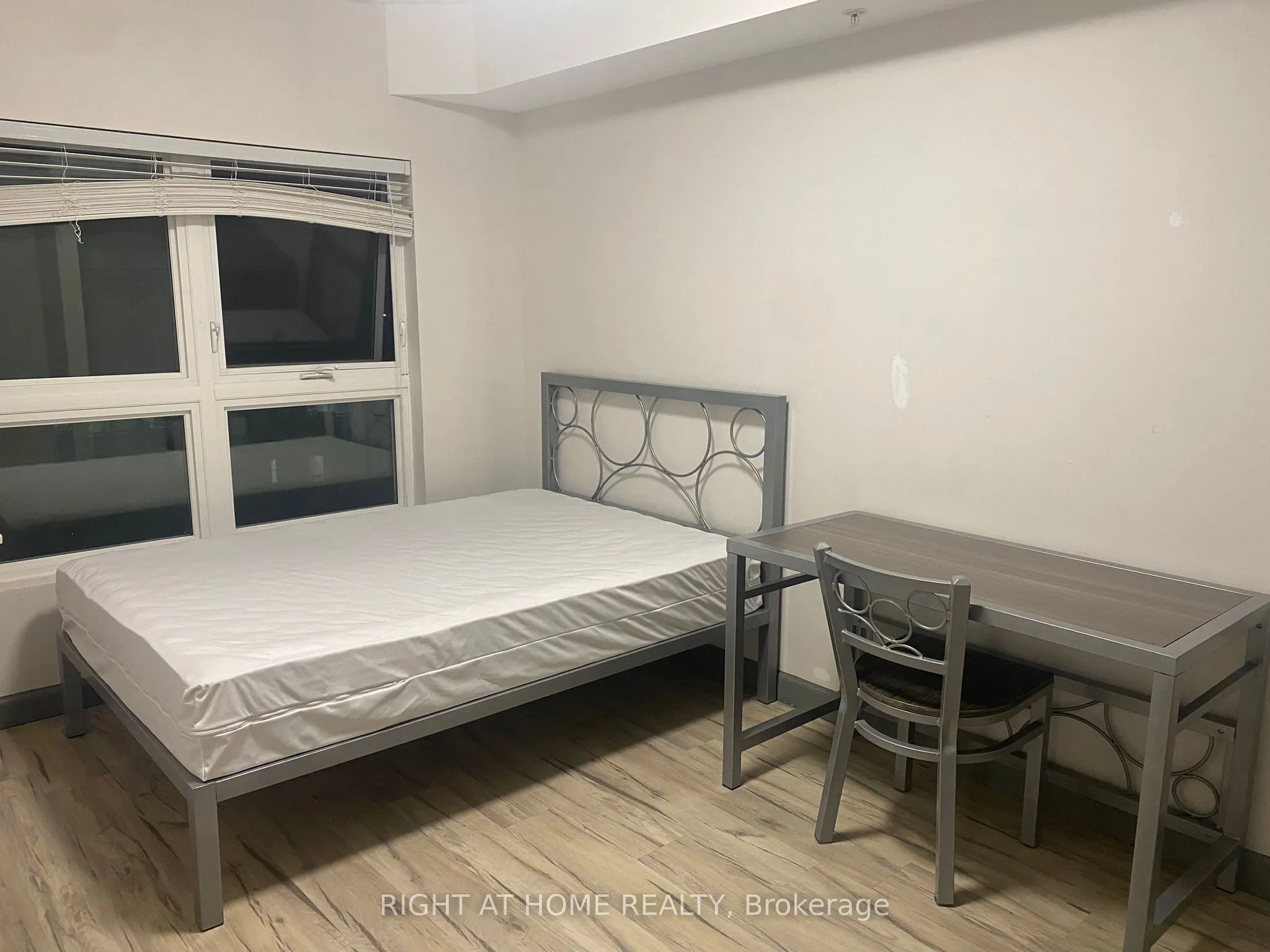 258B Sunview Street, #296 (One Bedrm for RENT)