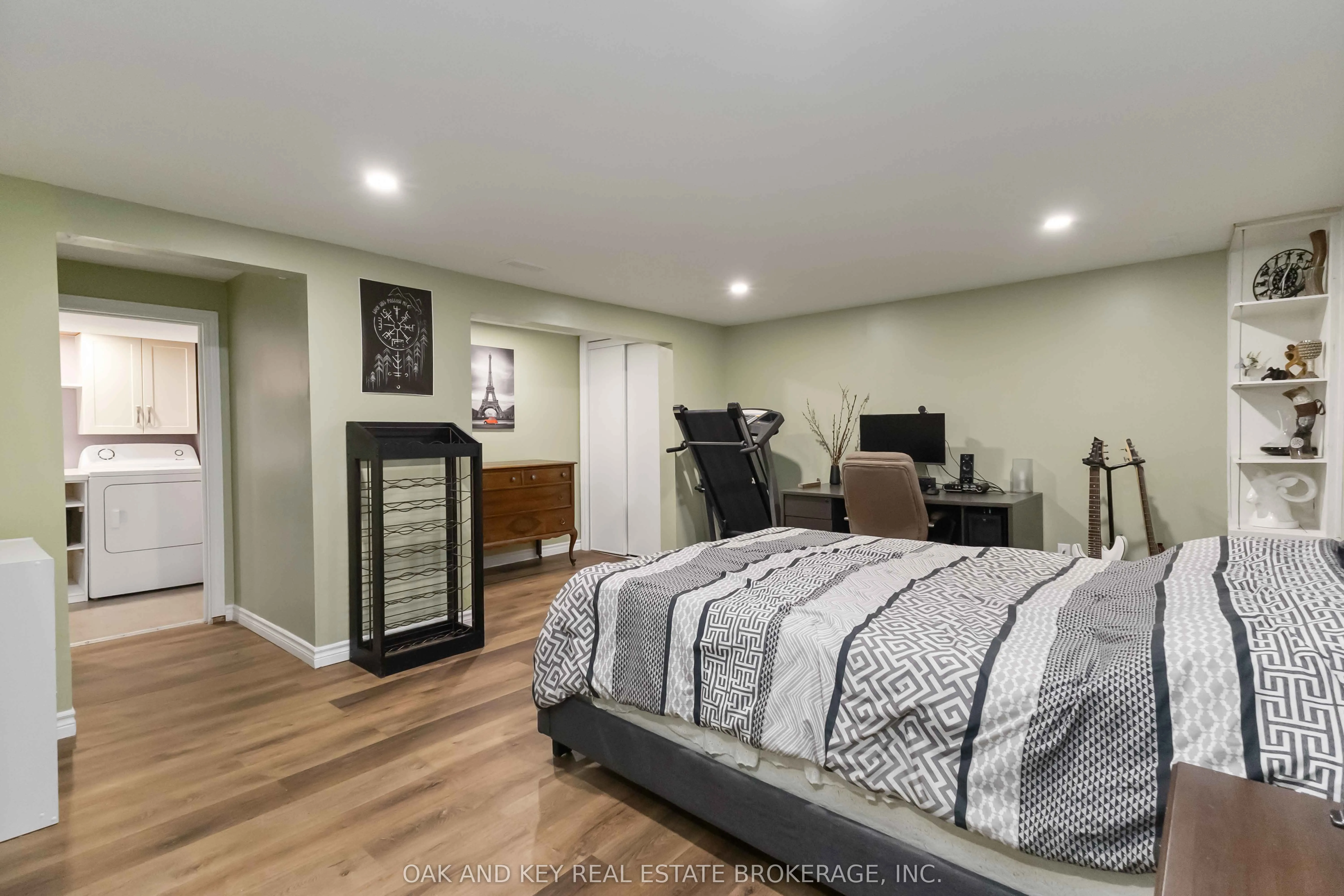 262 Admiral Drive