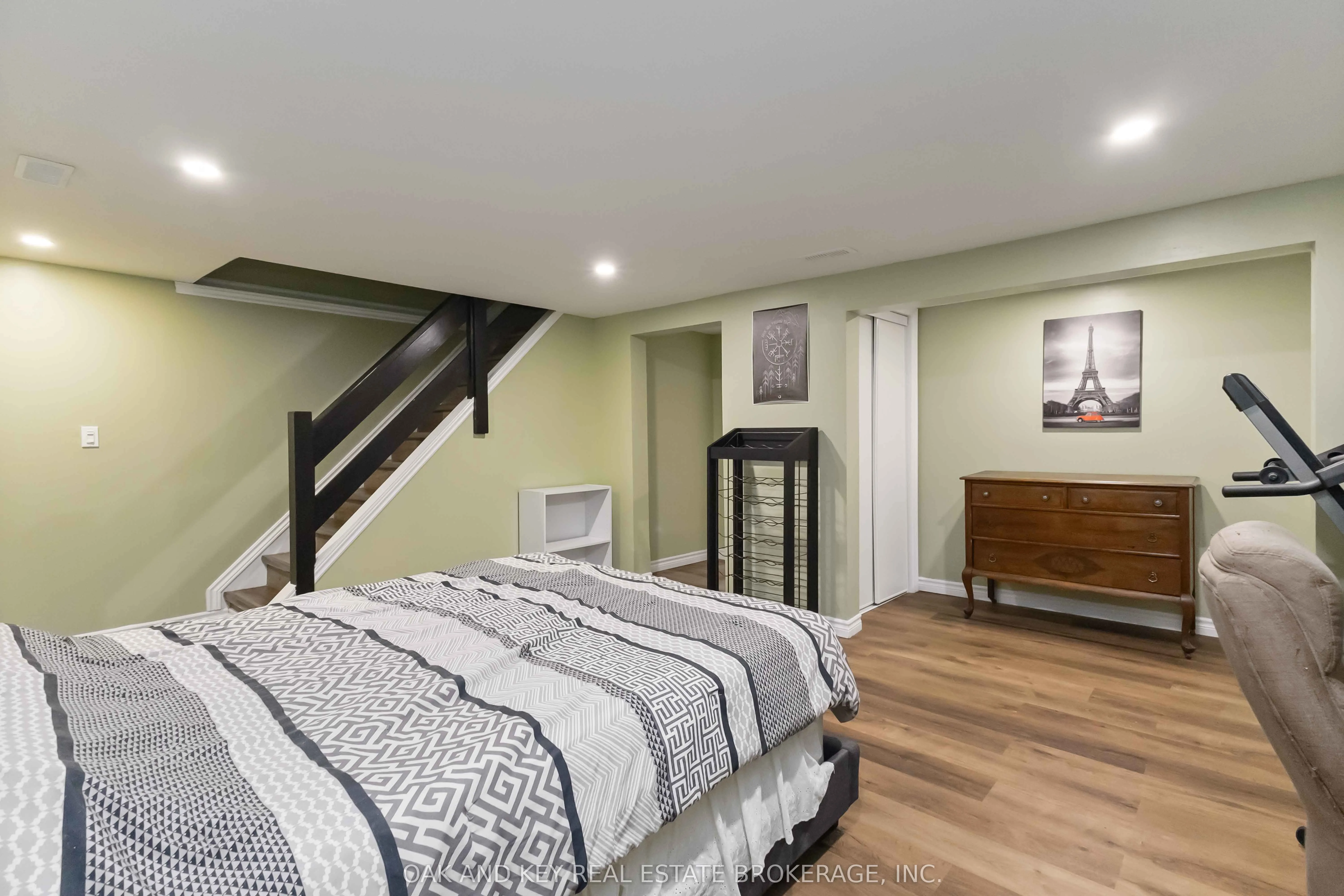 262 Admiral Drive