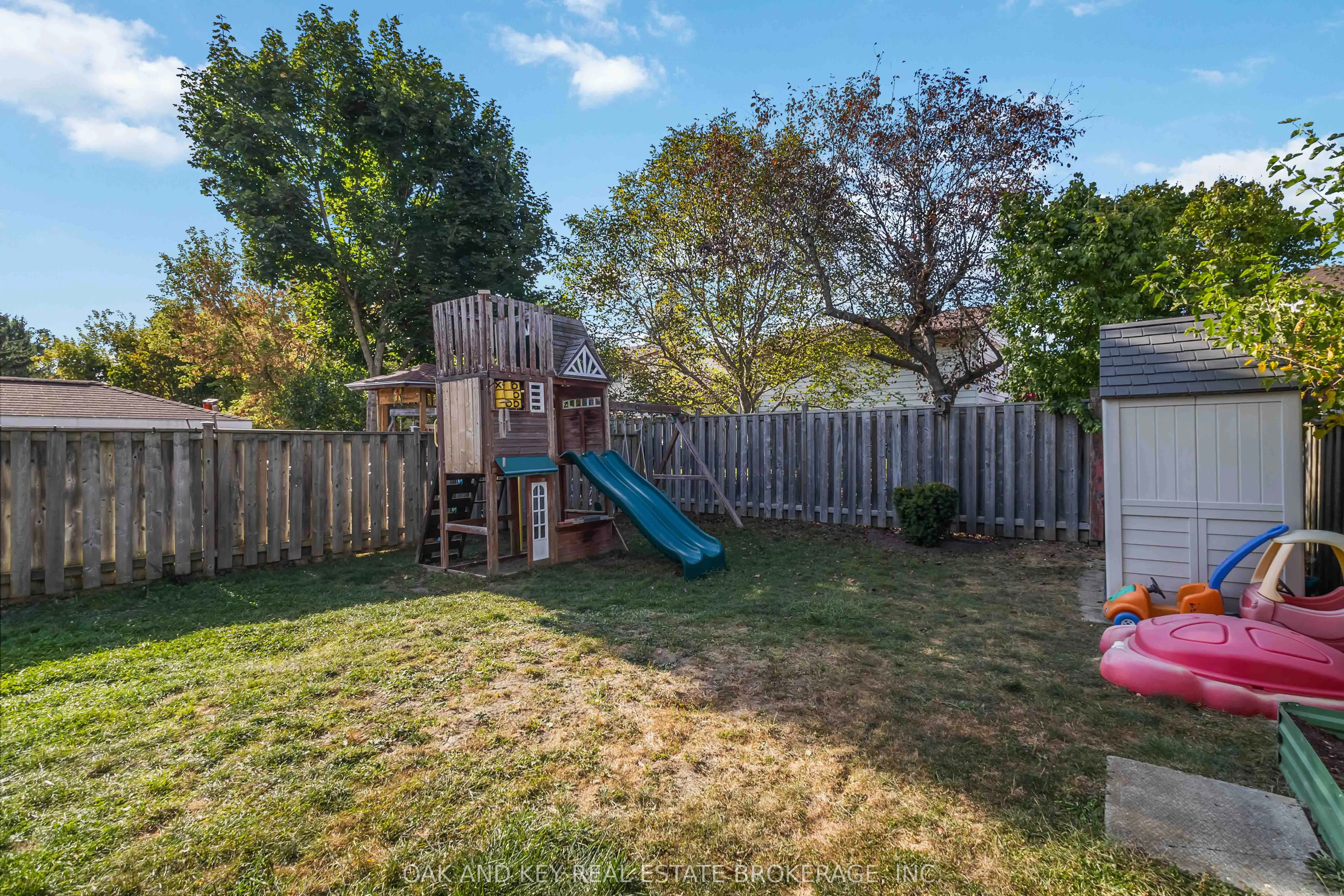 262 Admiral Drive