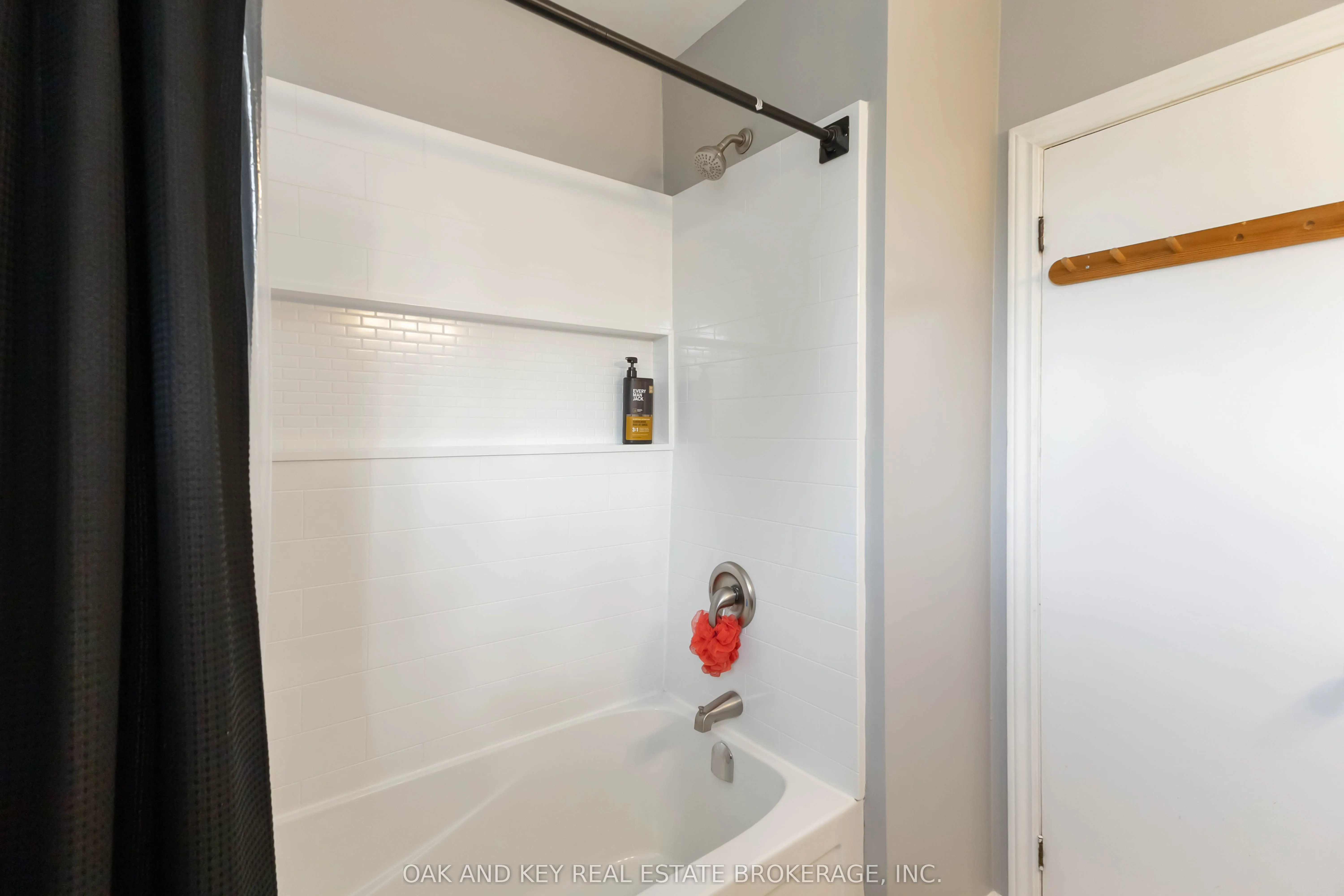 262 Admiral Drive