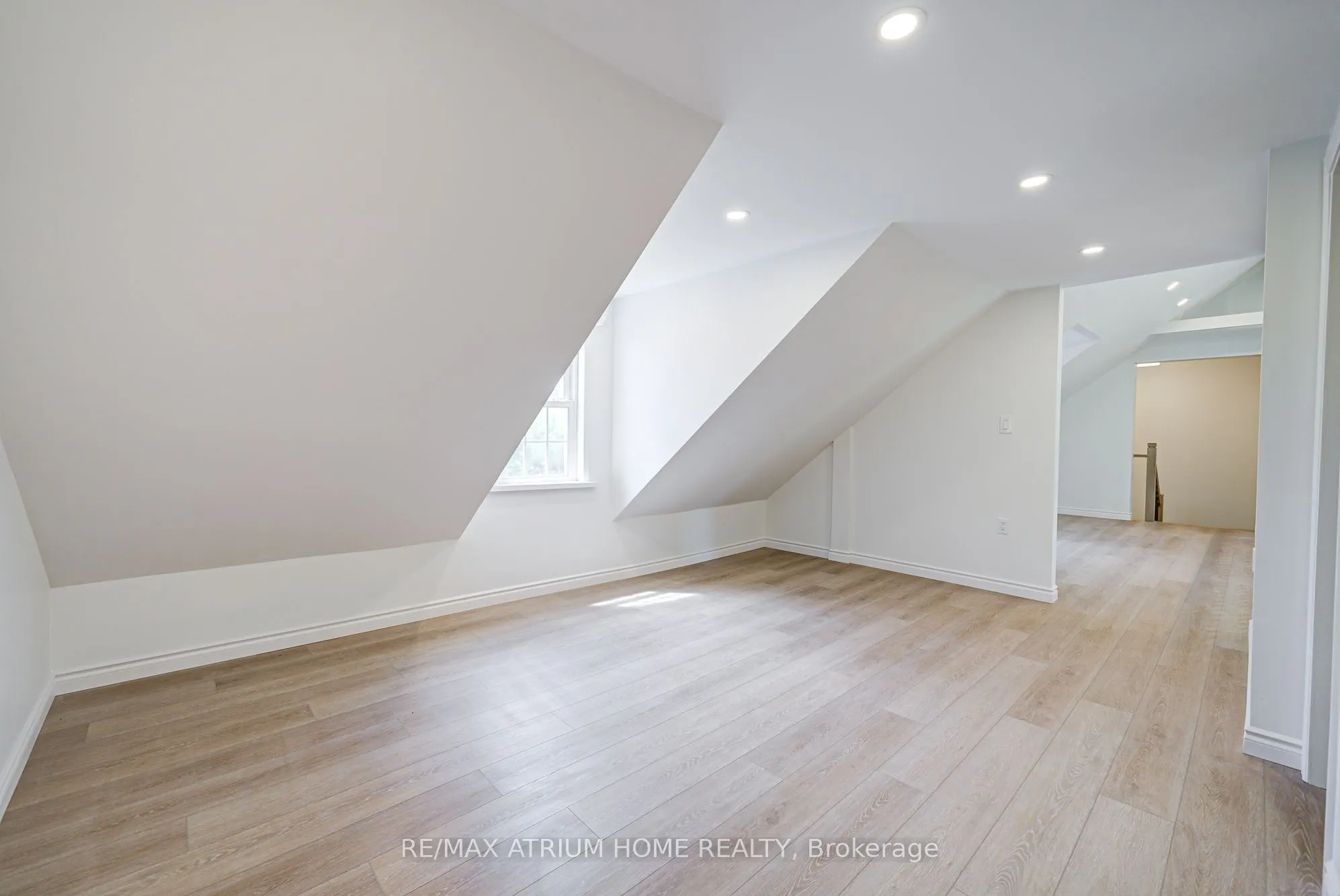 339 SOUTH BAY Road