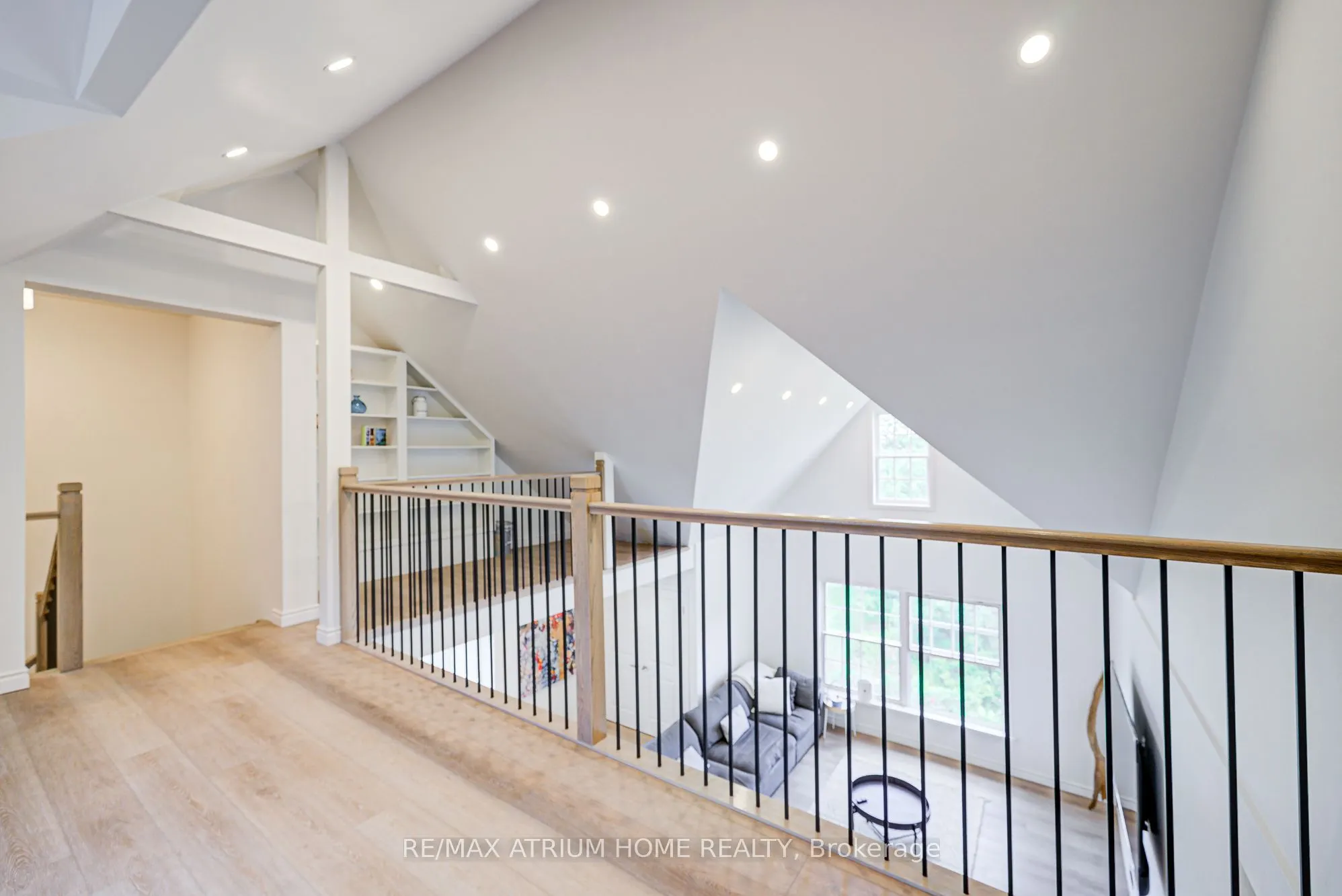 339 SOUTH BAY Road
