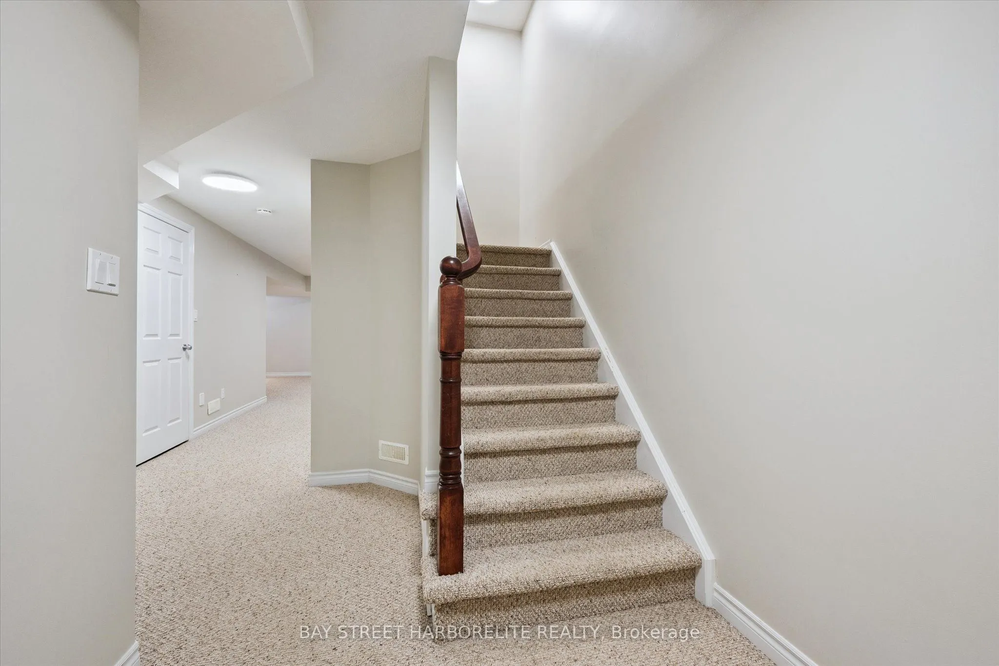 128 CLOUGH Crescent
