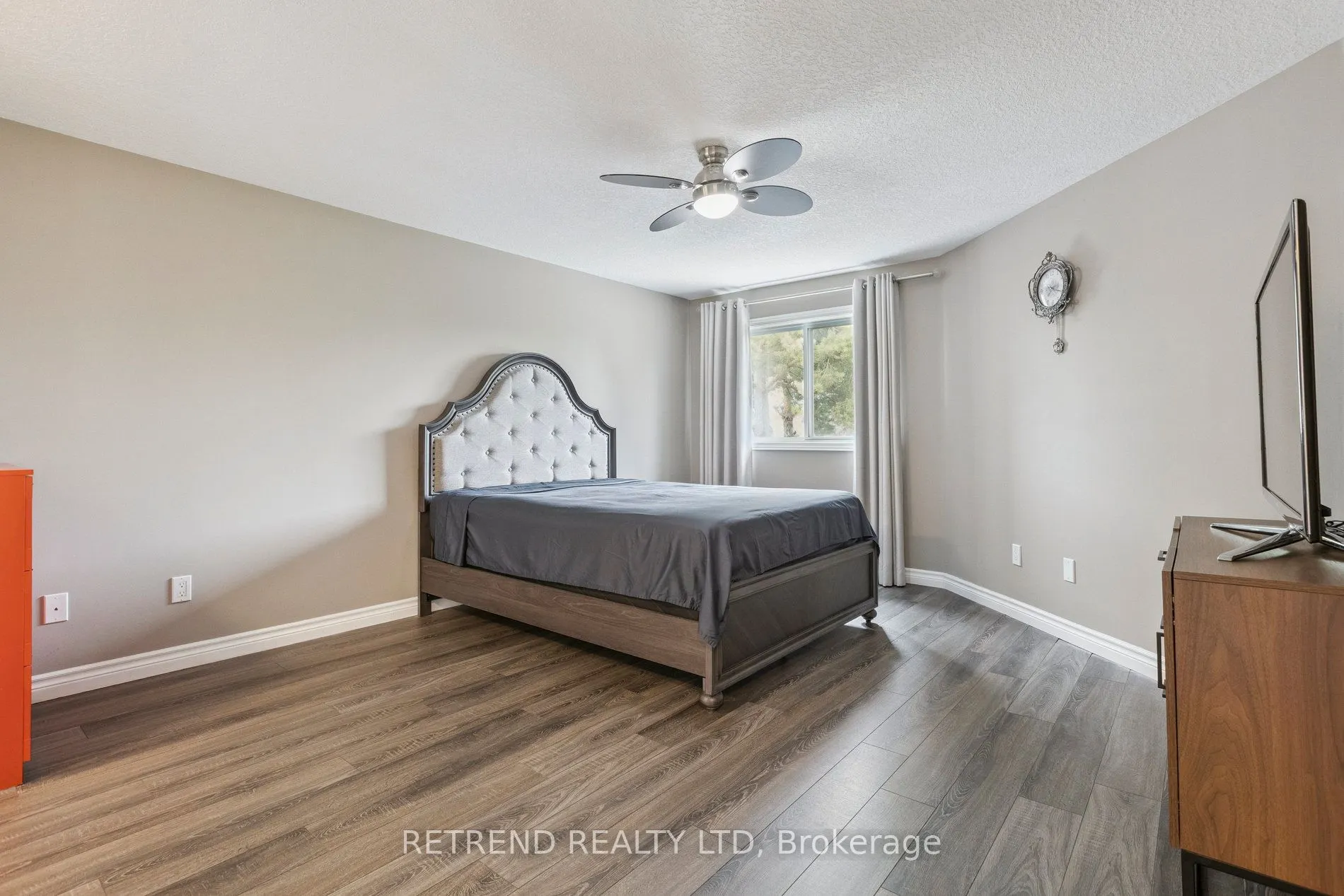 134 QUEEN CHARLOTTE Crescent