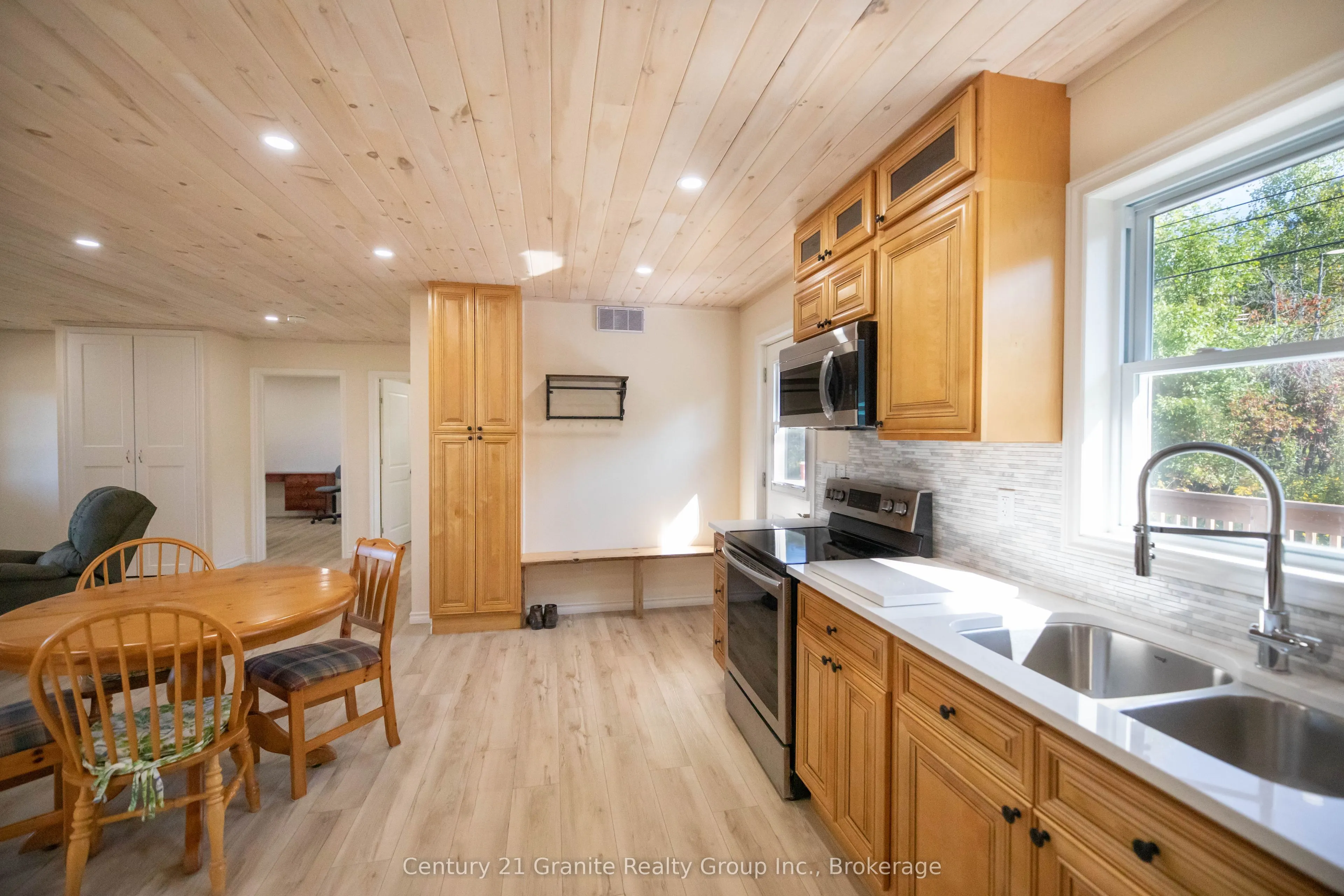 1160 Kennisis Lake Road