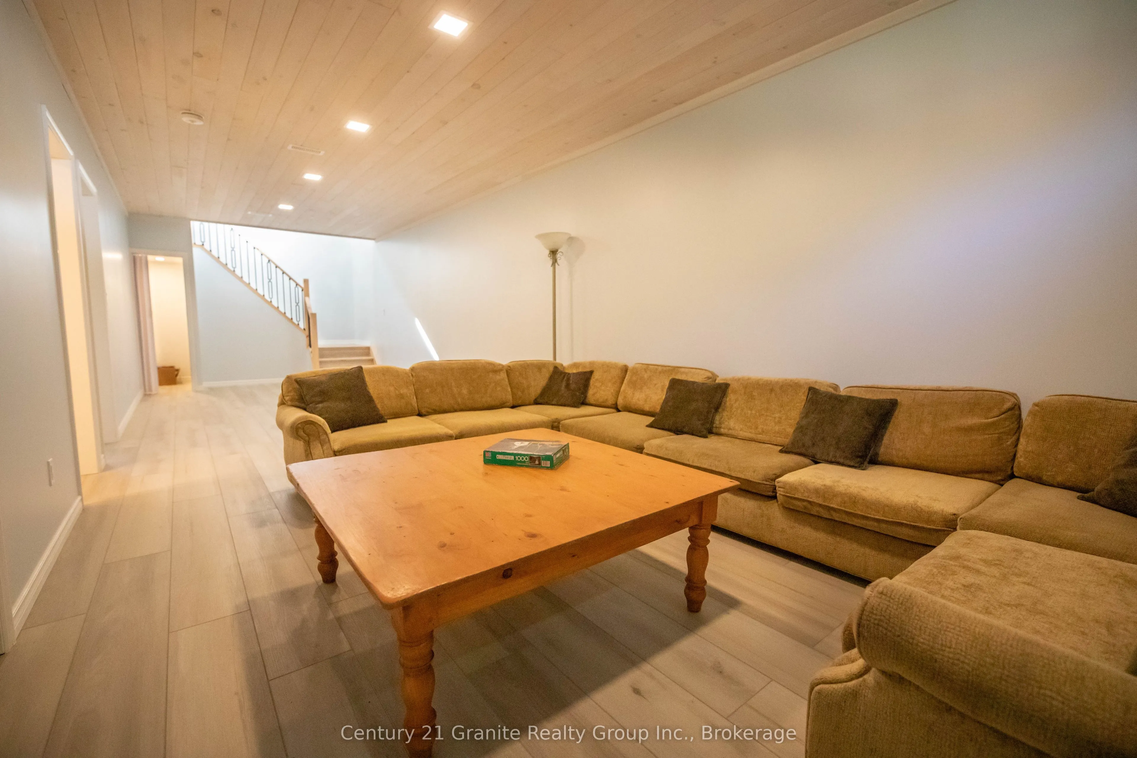 1160 Kennisis Lake Road