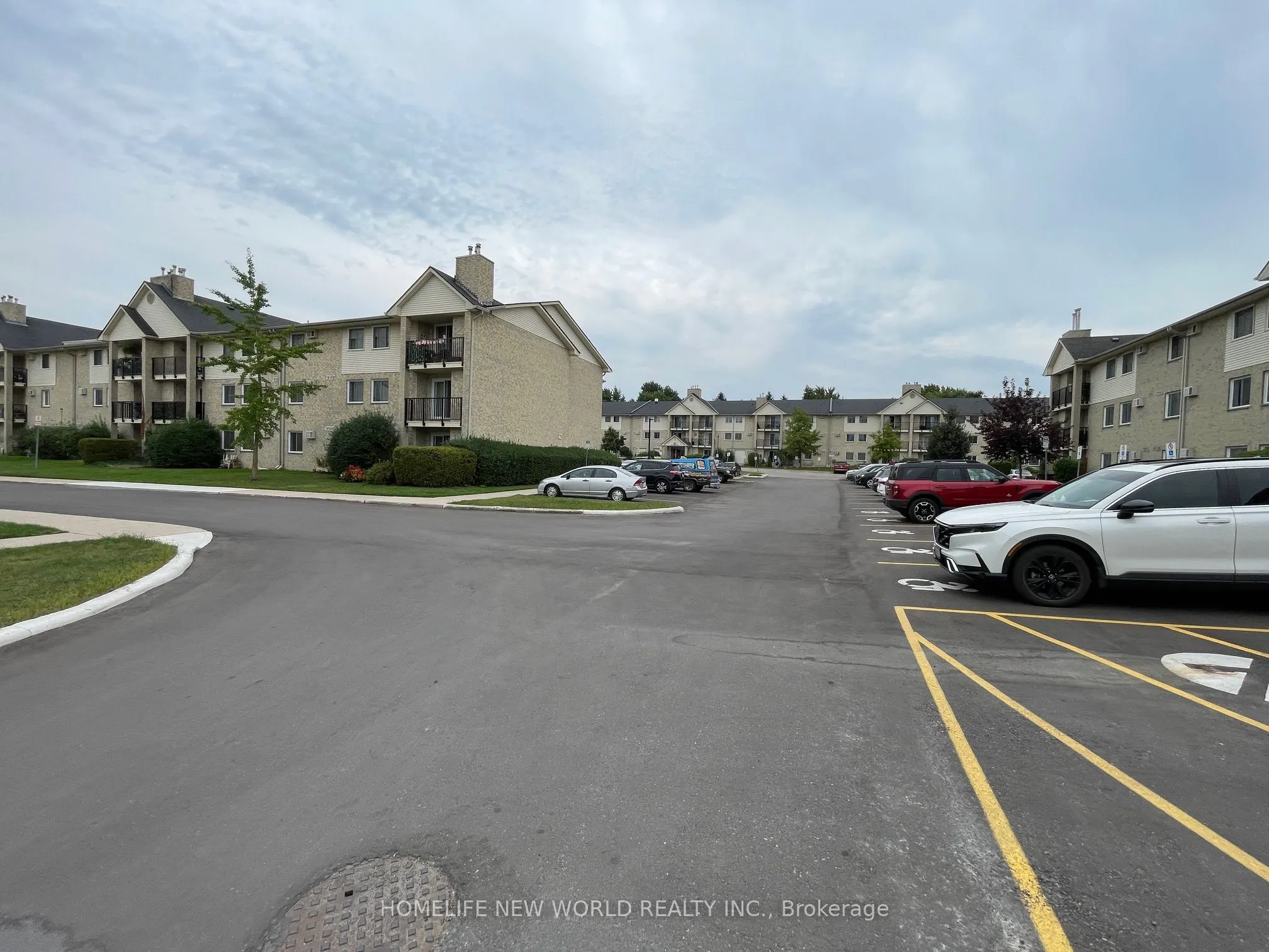 733 Deveron Crescent, #317