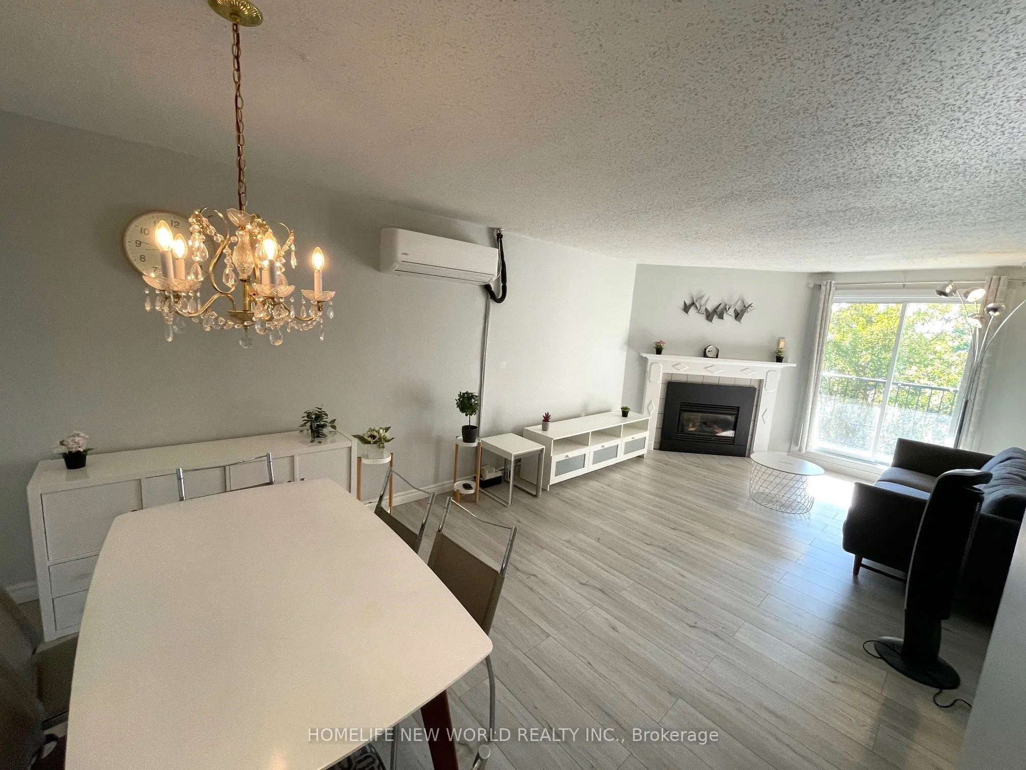 733 Deveron Crescent, #317