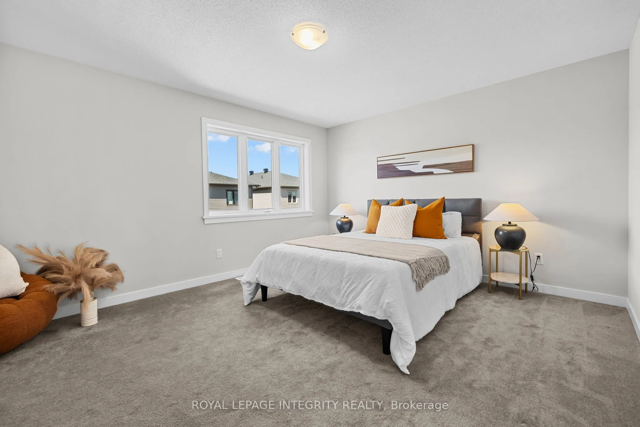 893 Sendero Way