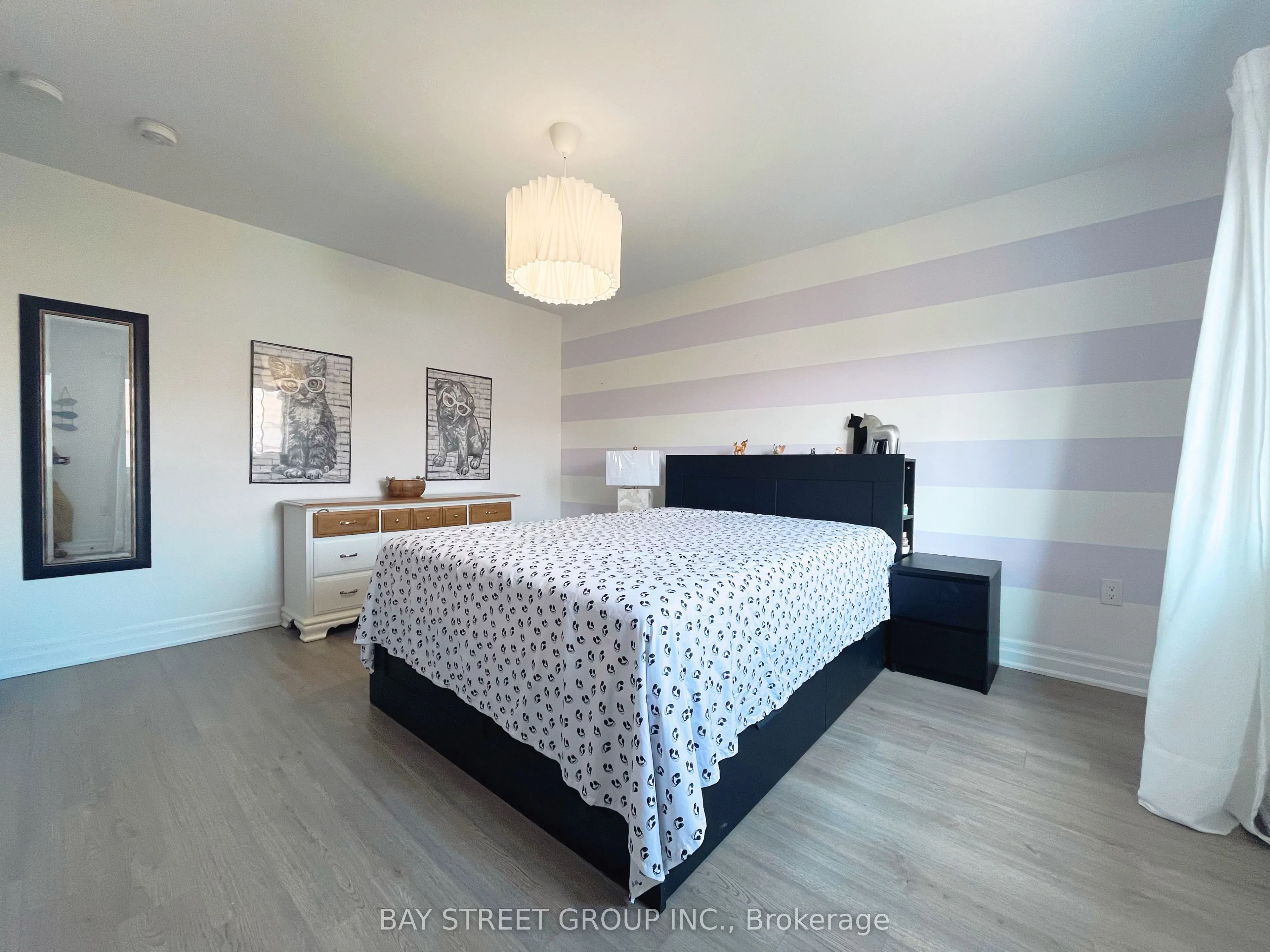 51 Dominion Crescent, #Upper