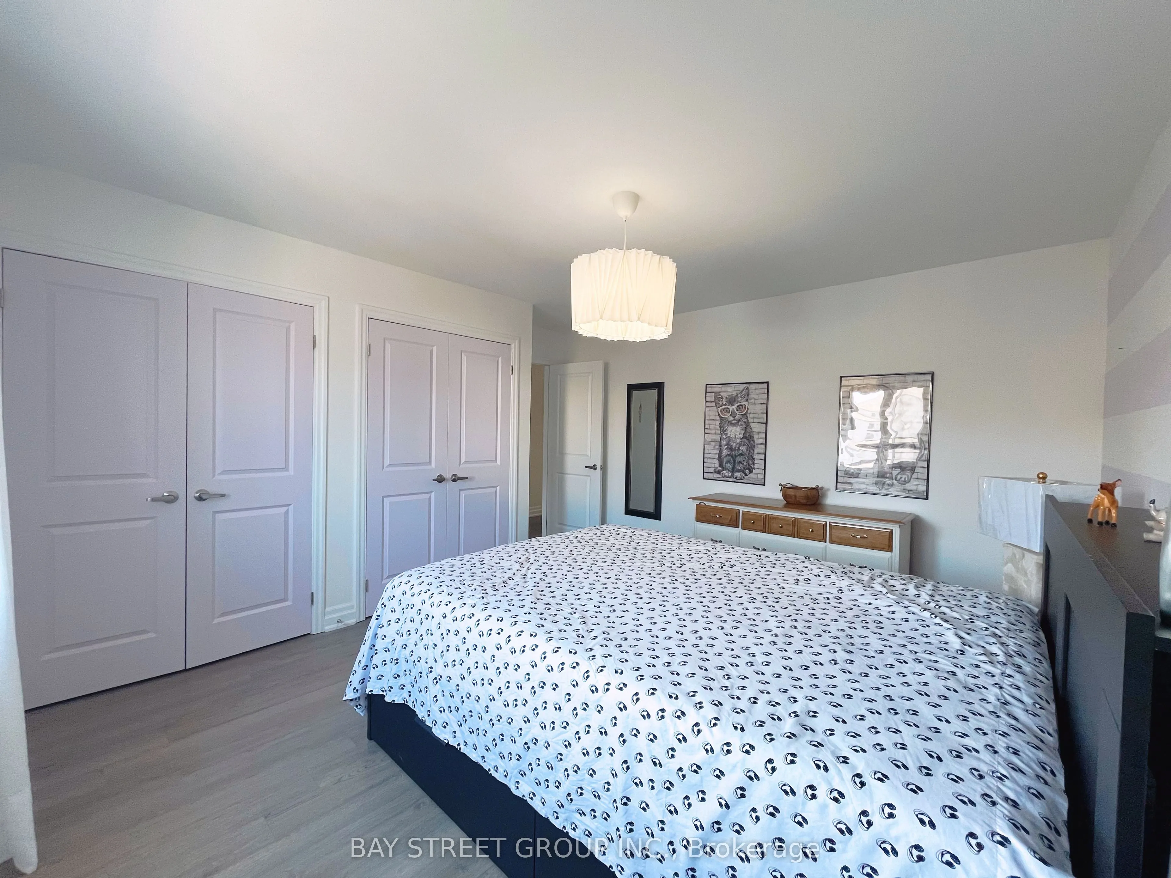 51 Dominion Crescent, #Upper