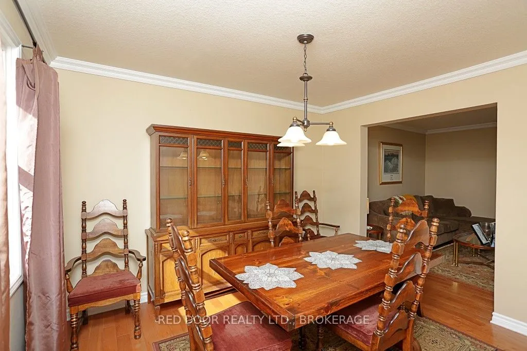 41 Luton Crescent