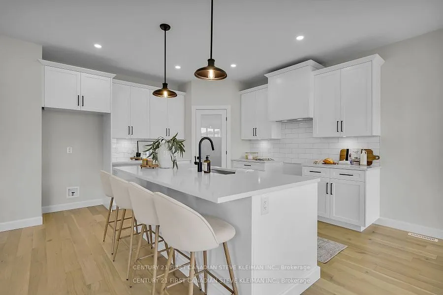 1327 Bush Hill Link
