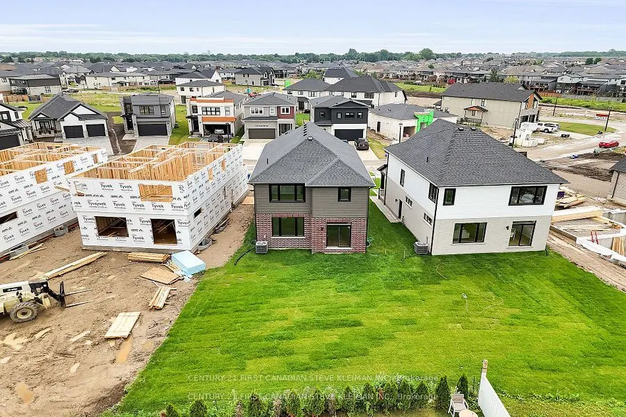 1331 Bush Hill Link