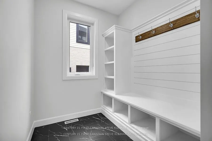 1331 Bush Hill Link