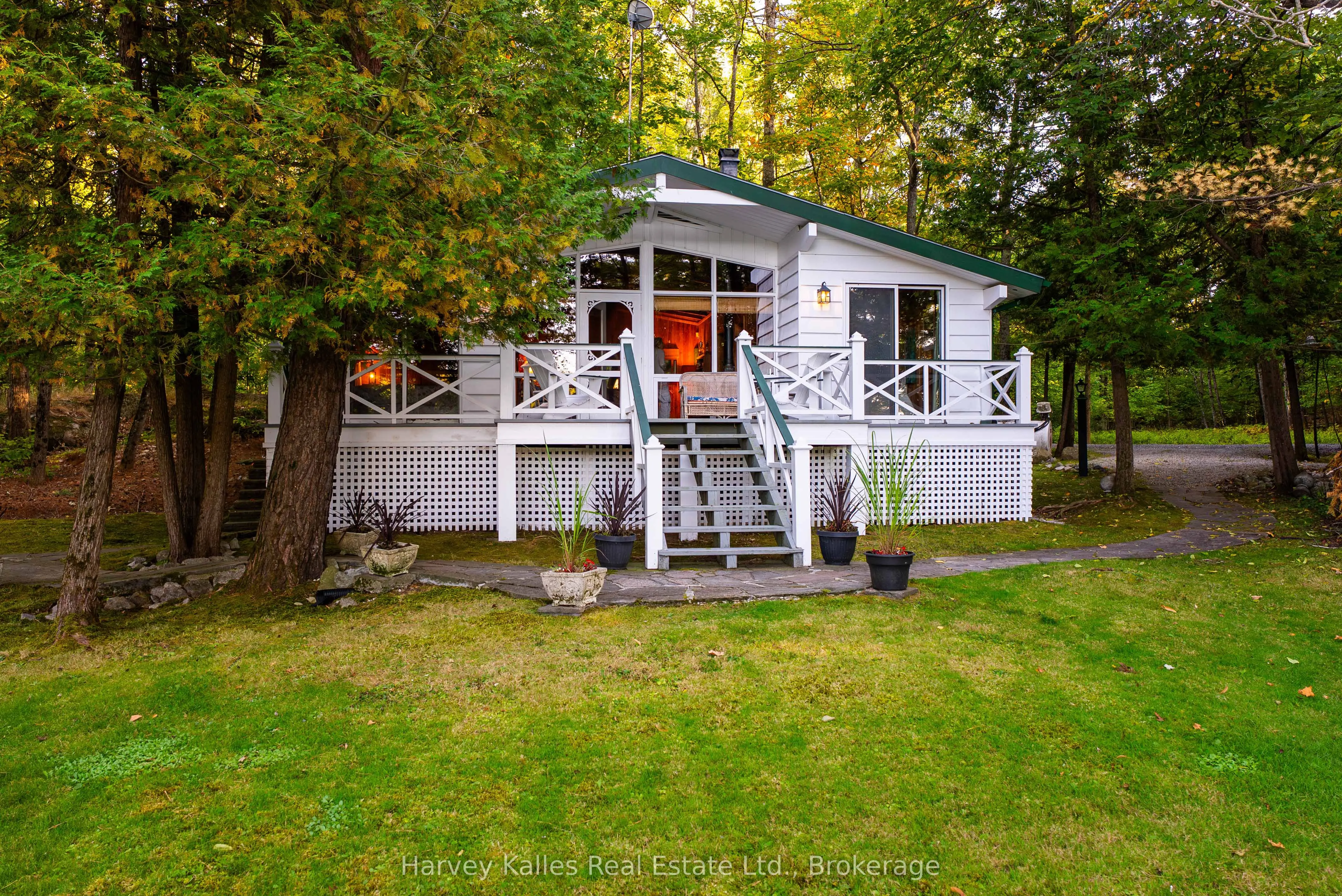 1052 Longhurst Road, #22