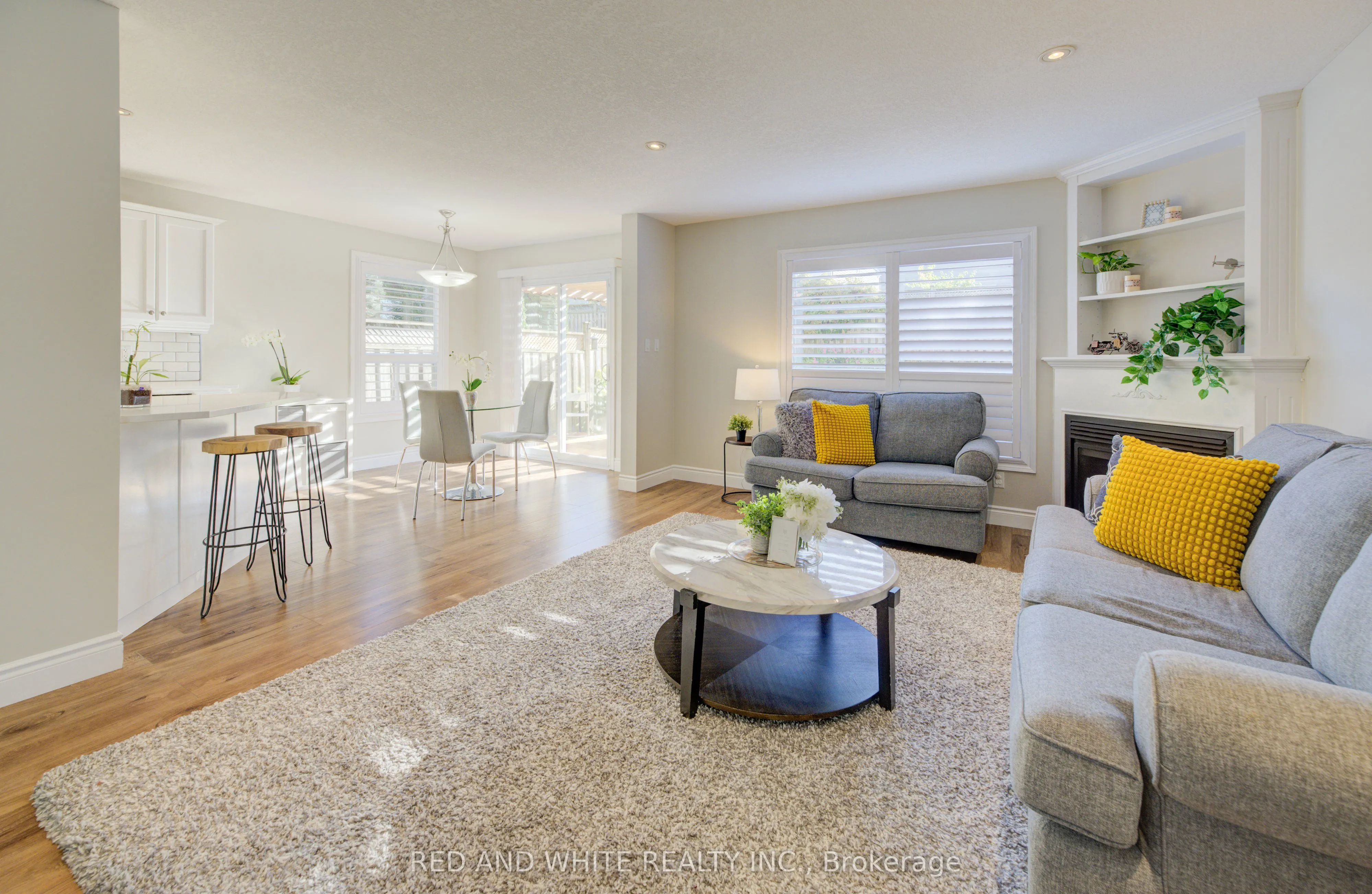 353 Sauve Crescent
