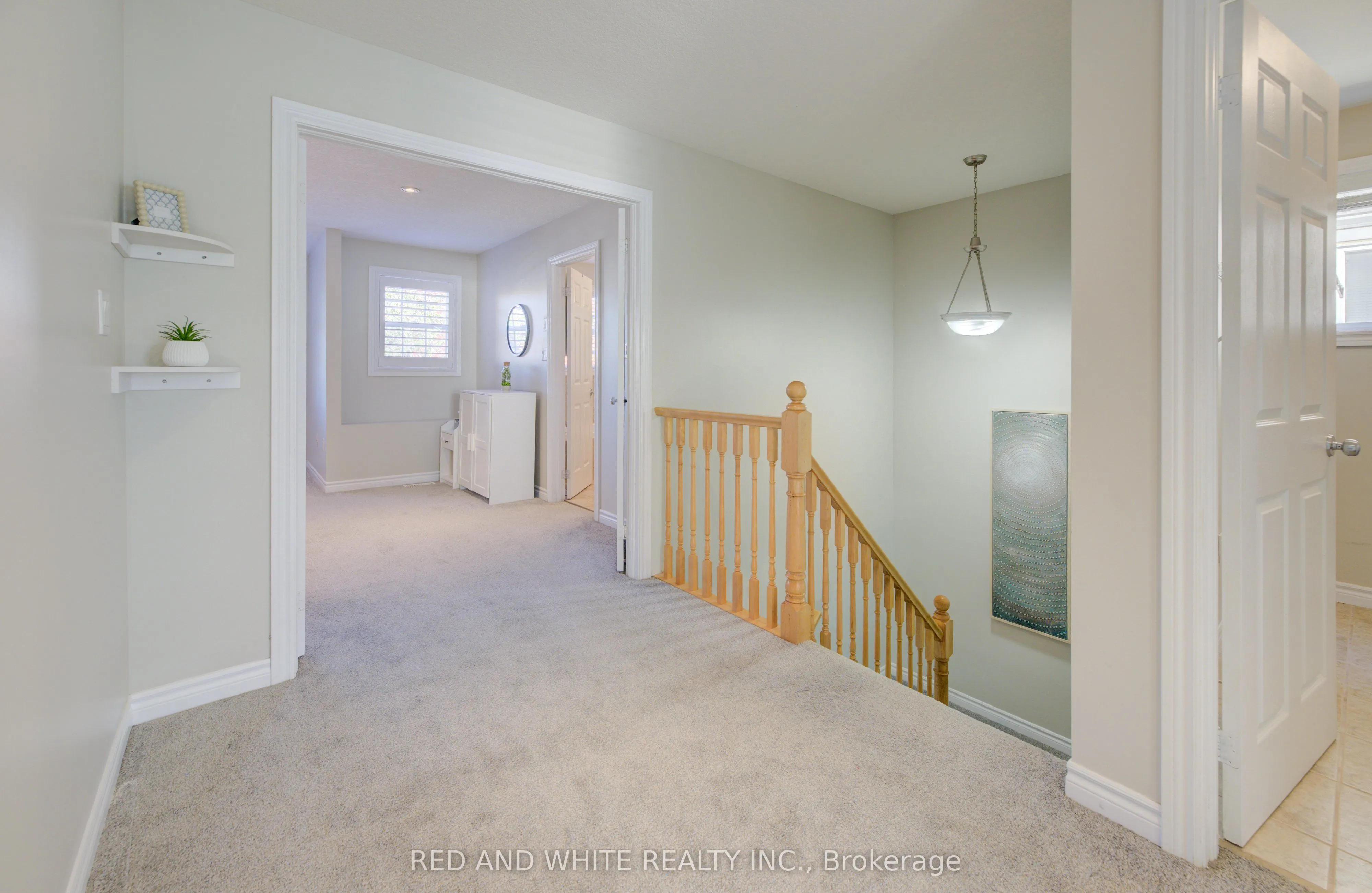 353 Sauve Crescent