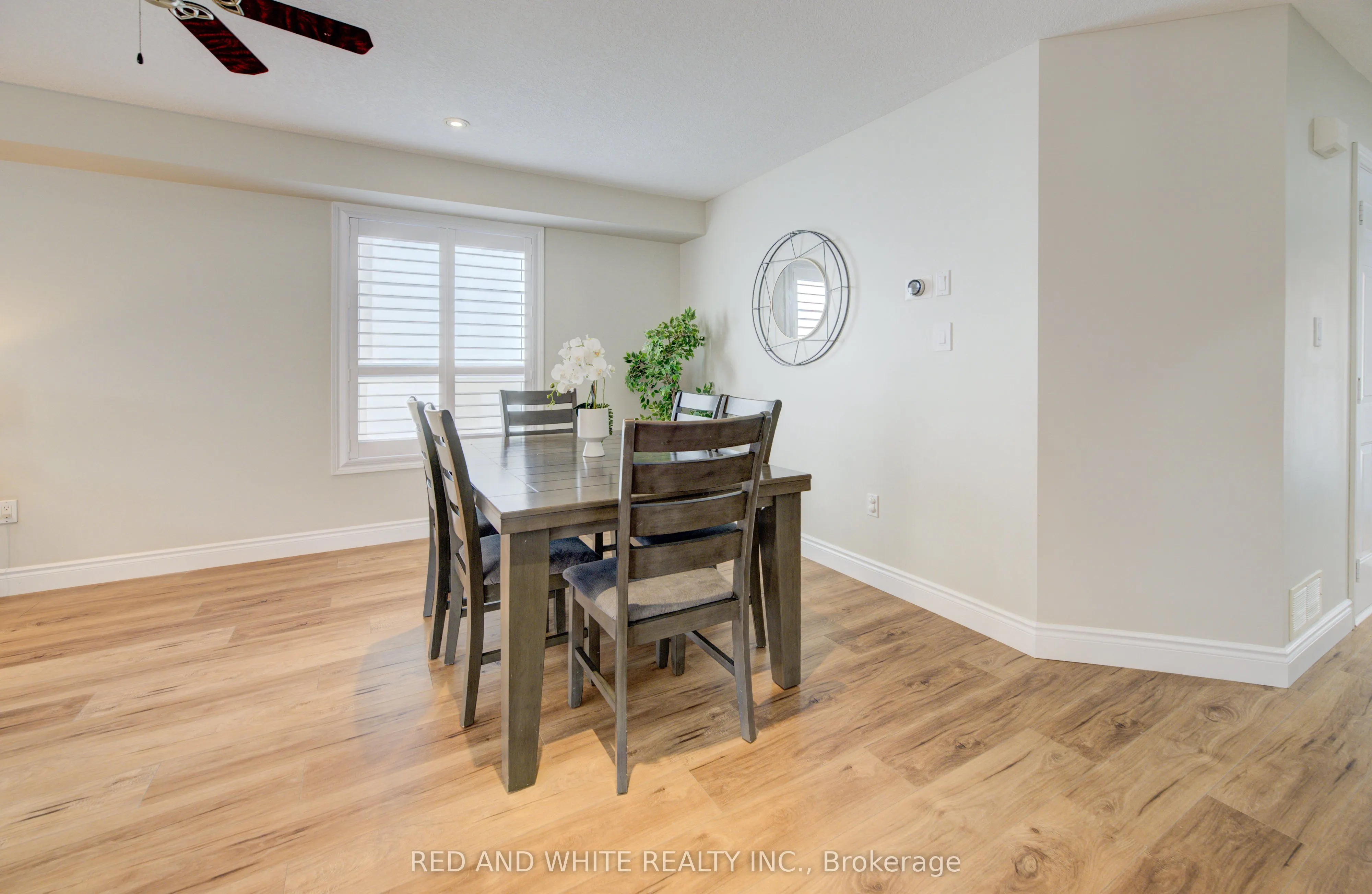 353 Sauve Crescent