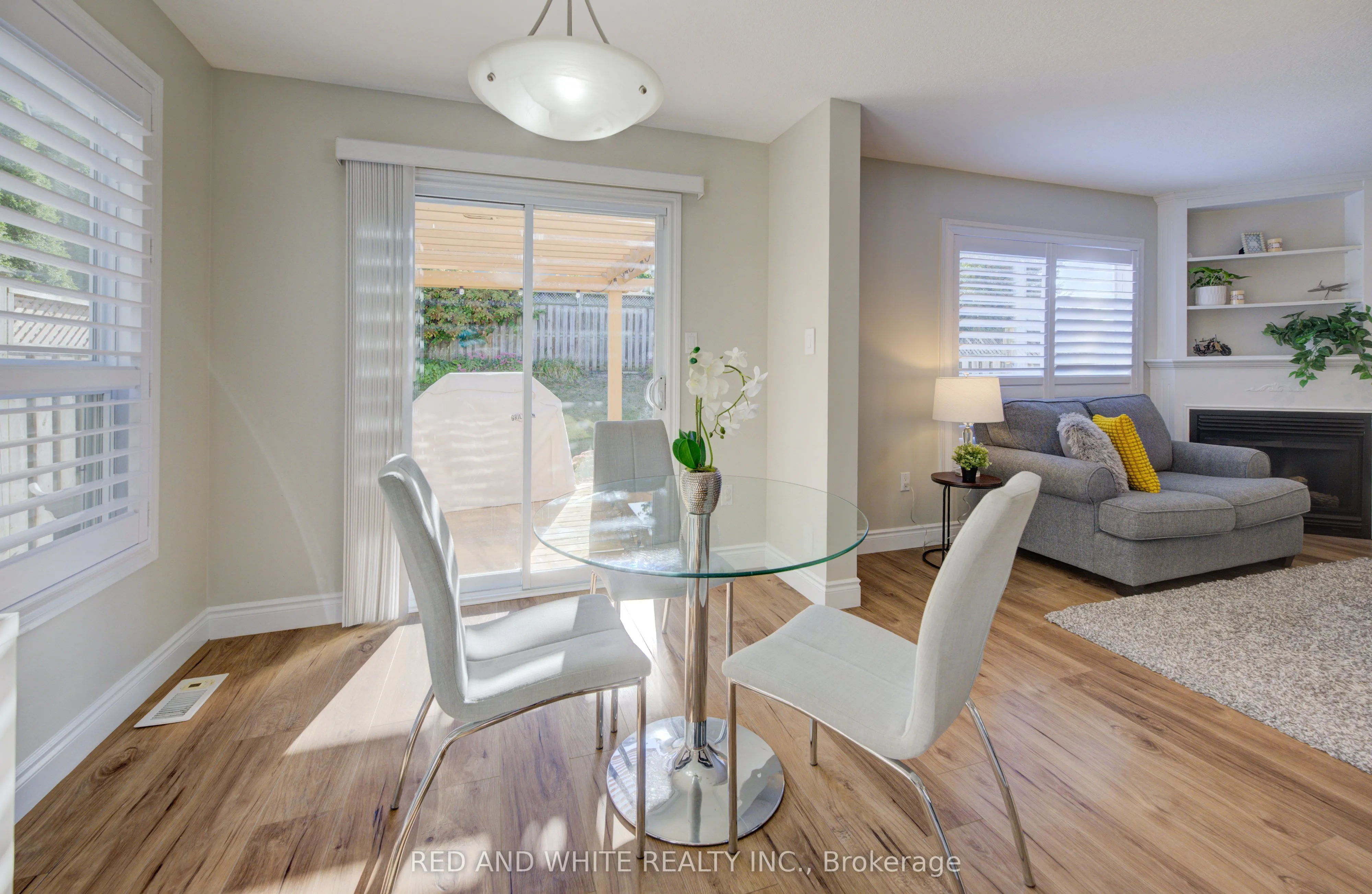 353 Sauve Crescent