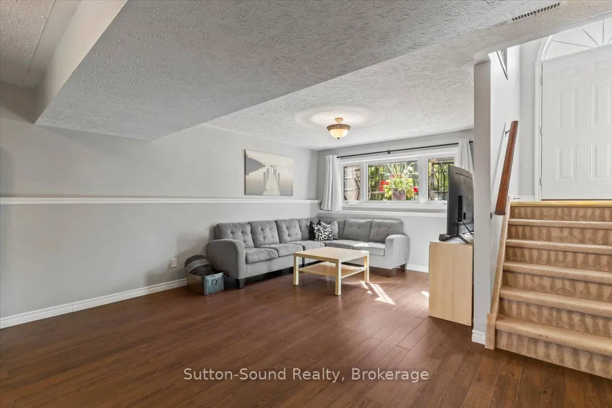 224 2ND Street W