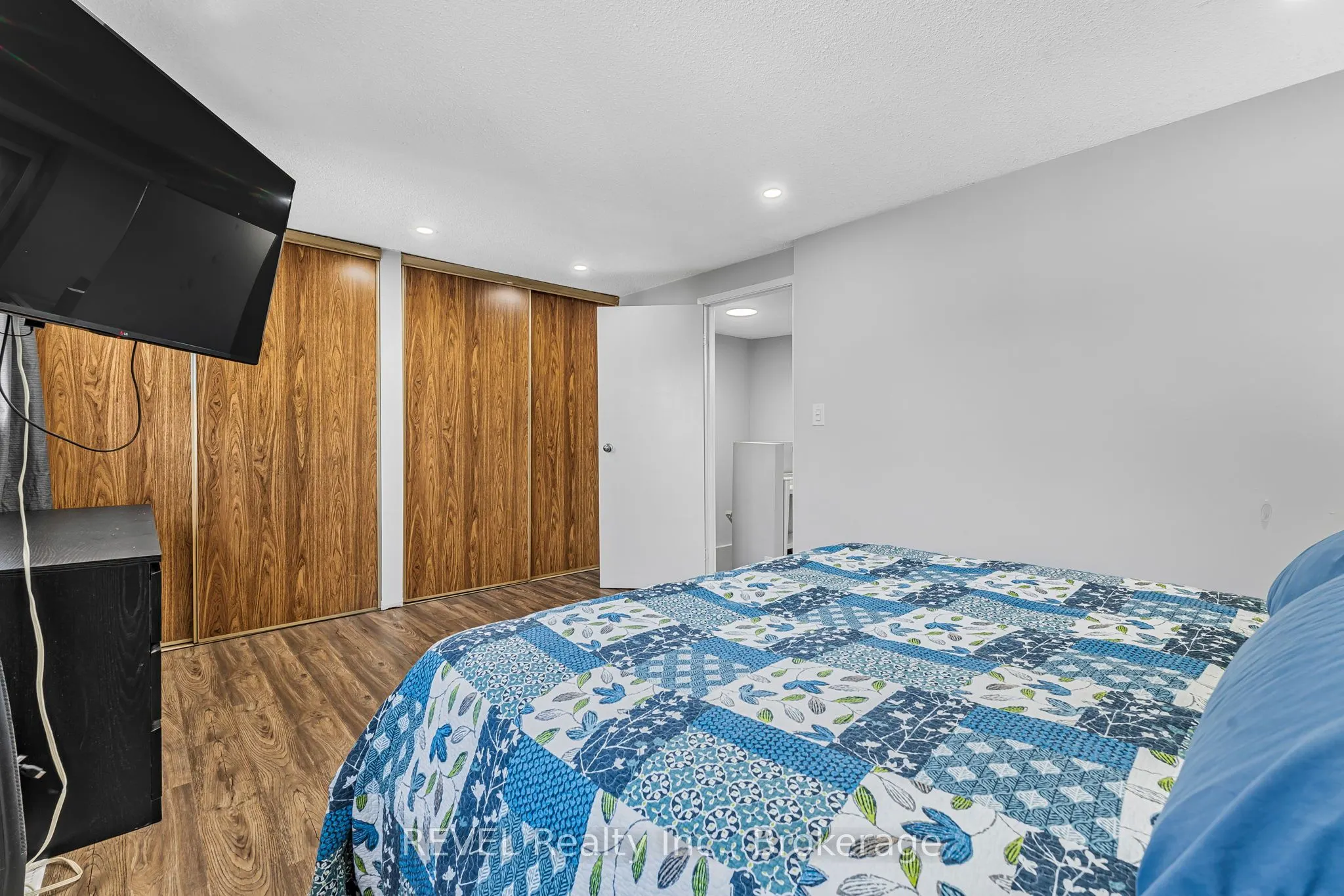 185 Denistoun Street, #79