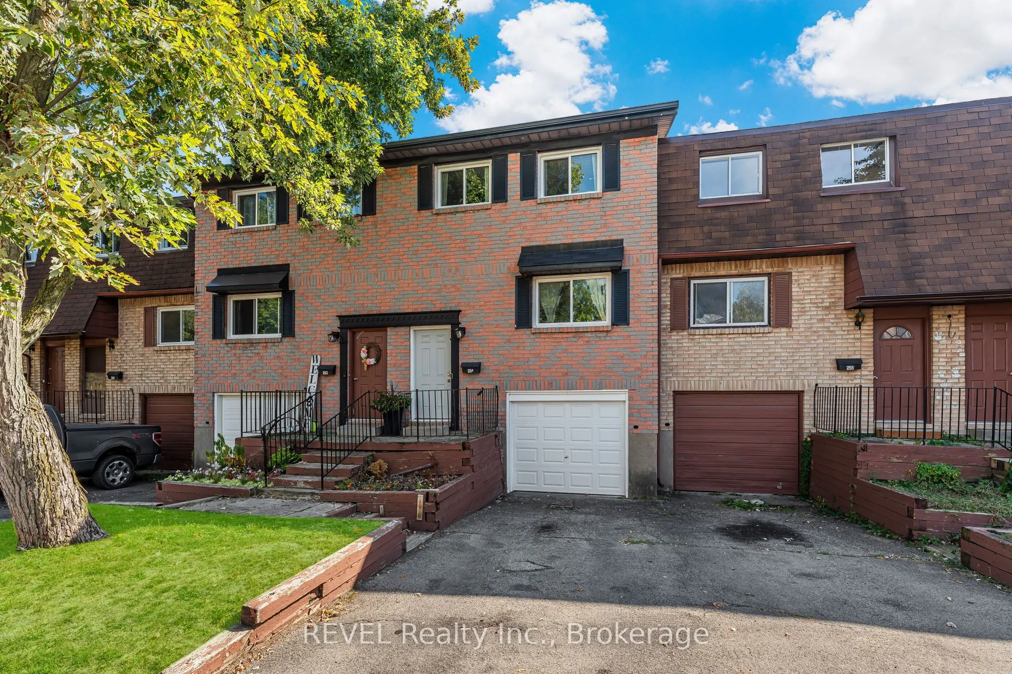 185 Denistoun Street, #79