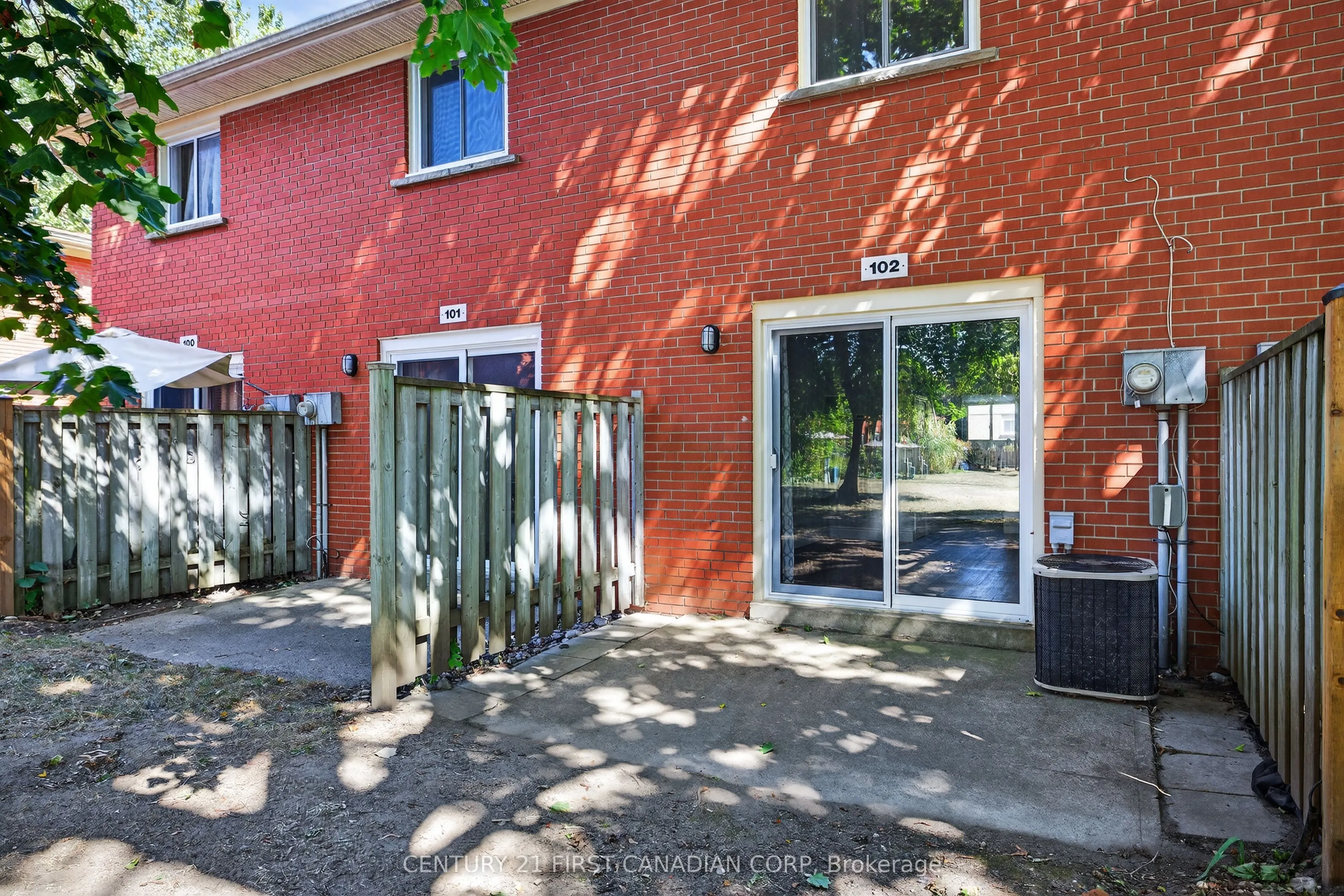 1090 Kipps Lane, #102