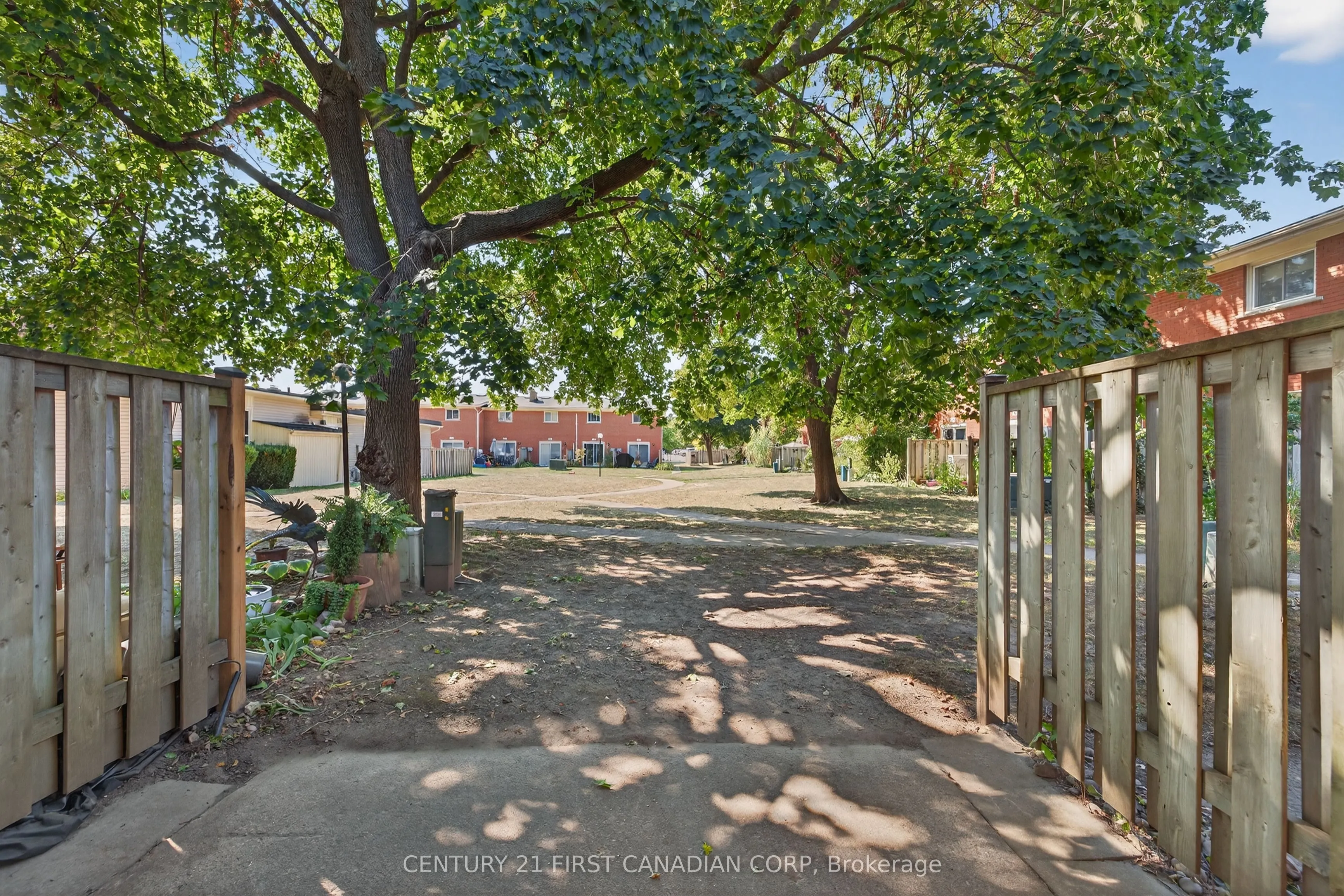 1090 Kipps Lane, #102