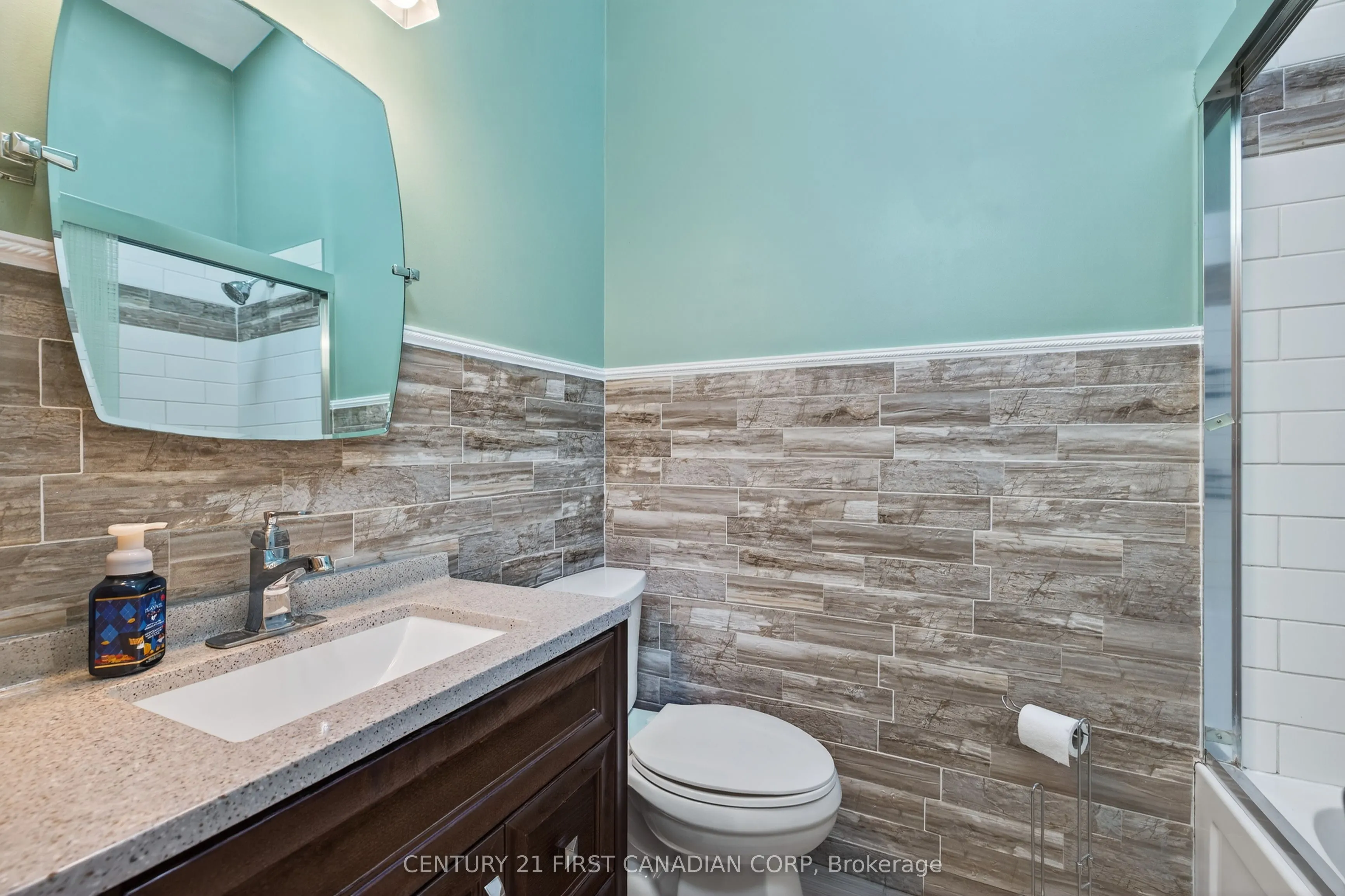 1090 Kipps Lane, #102