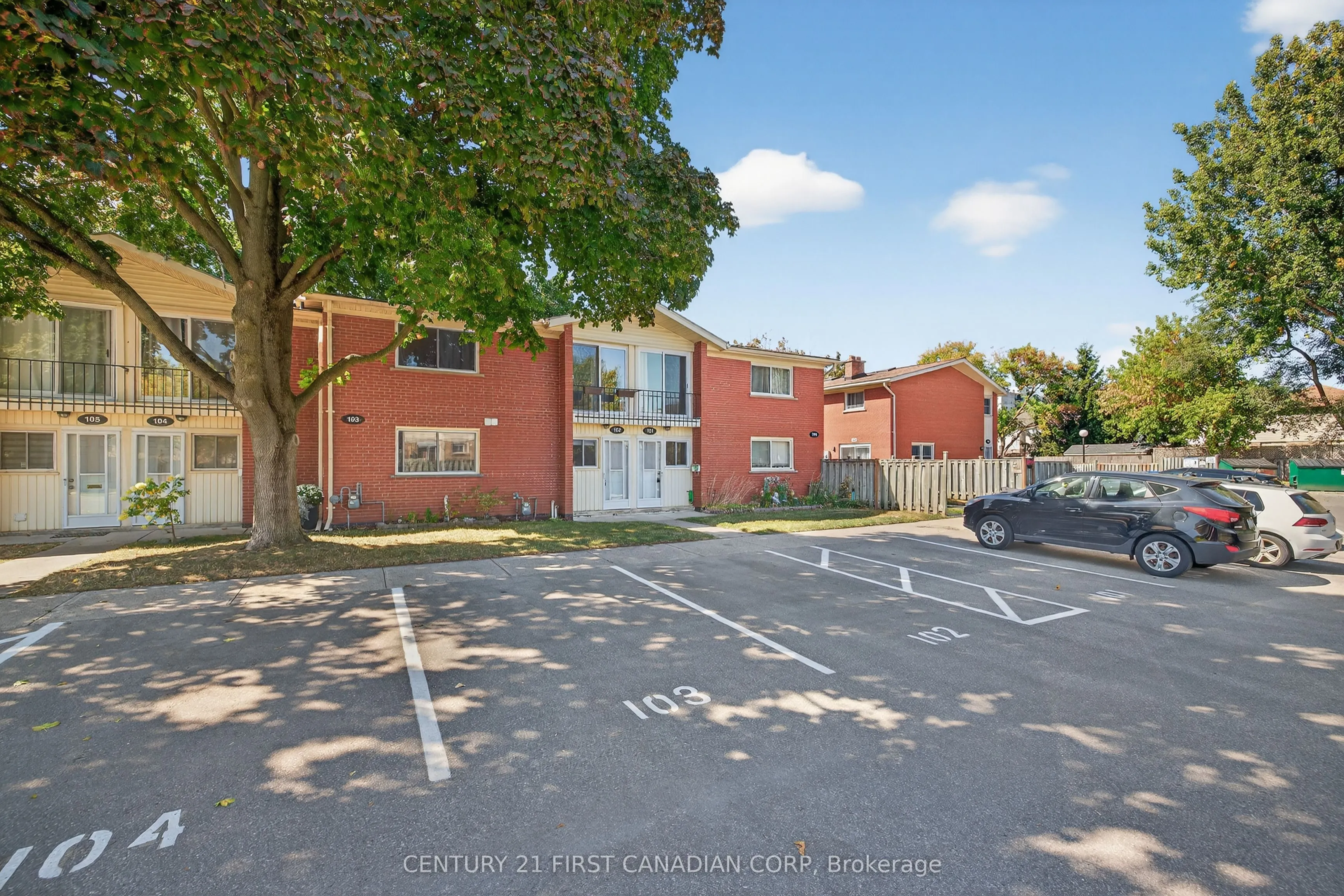 1090 Kipps Lane, #102