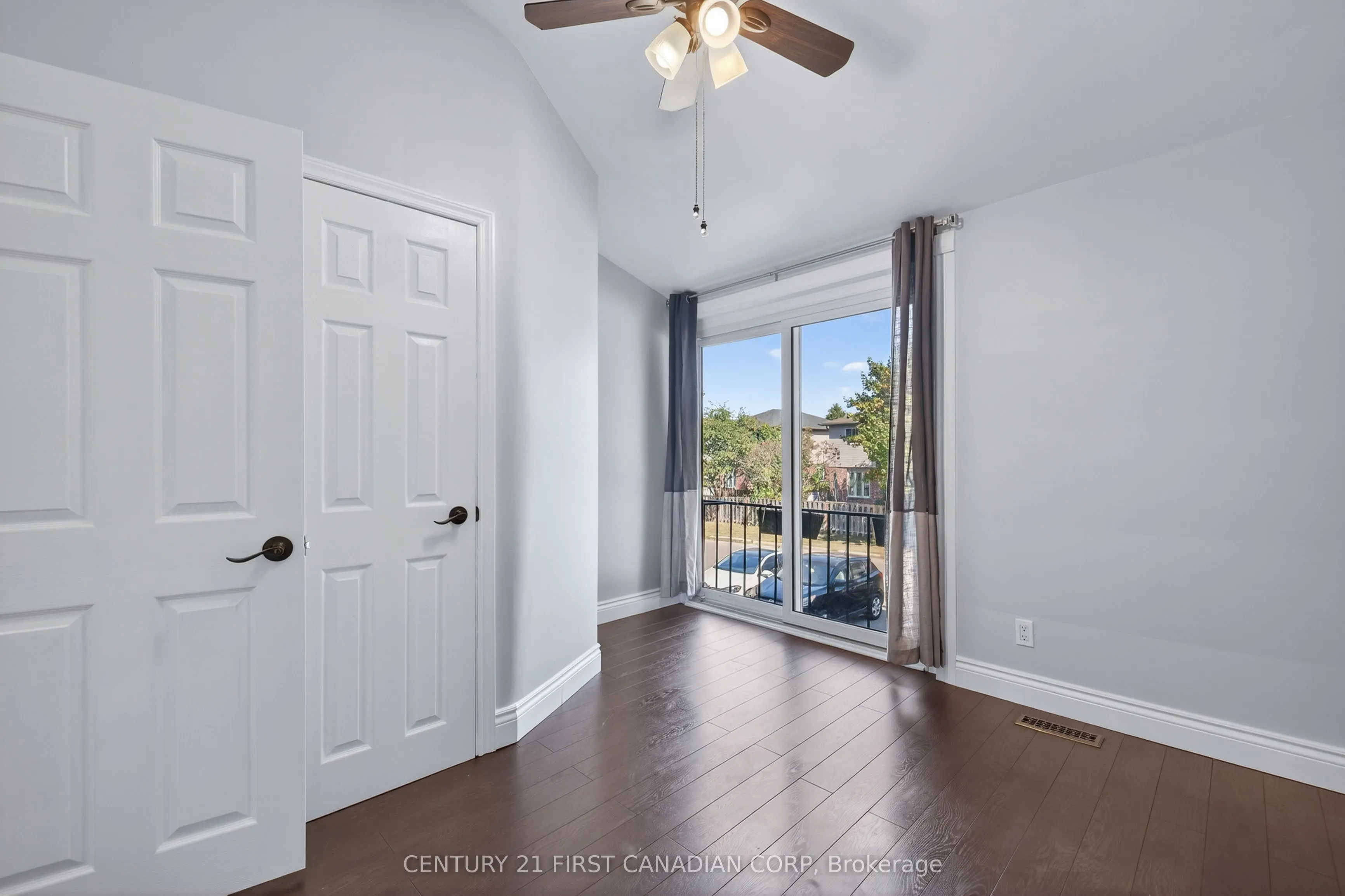 1090 Kipps Lane, #102
